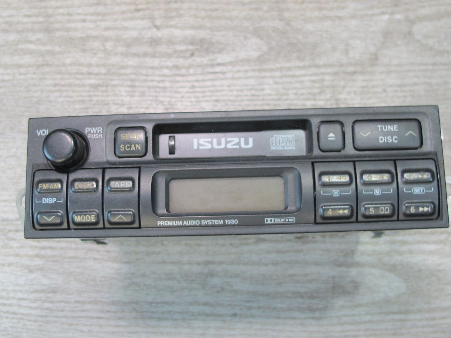 99-01 Isuzu Vehicross AM FM CD Cassette Audio Radio Stereo Head Unit 1930 OEM