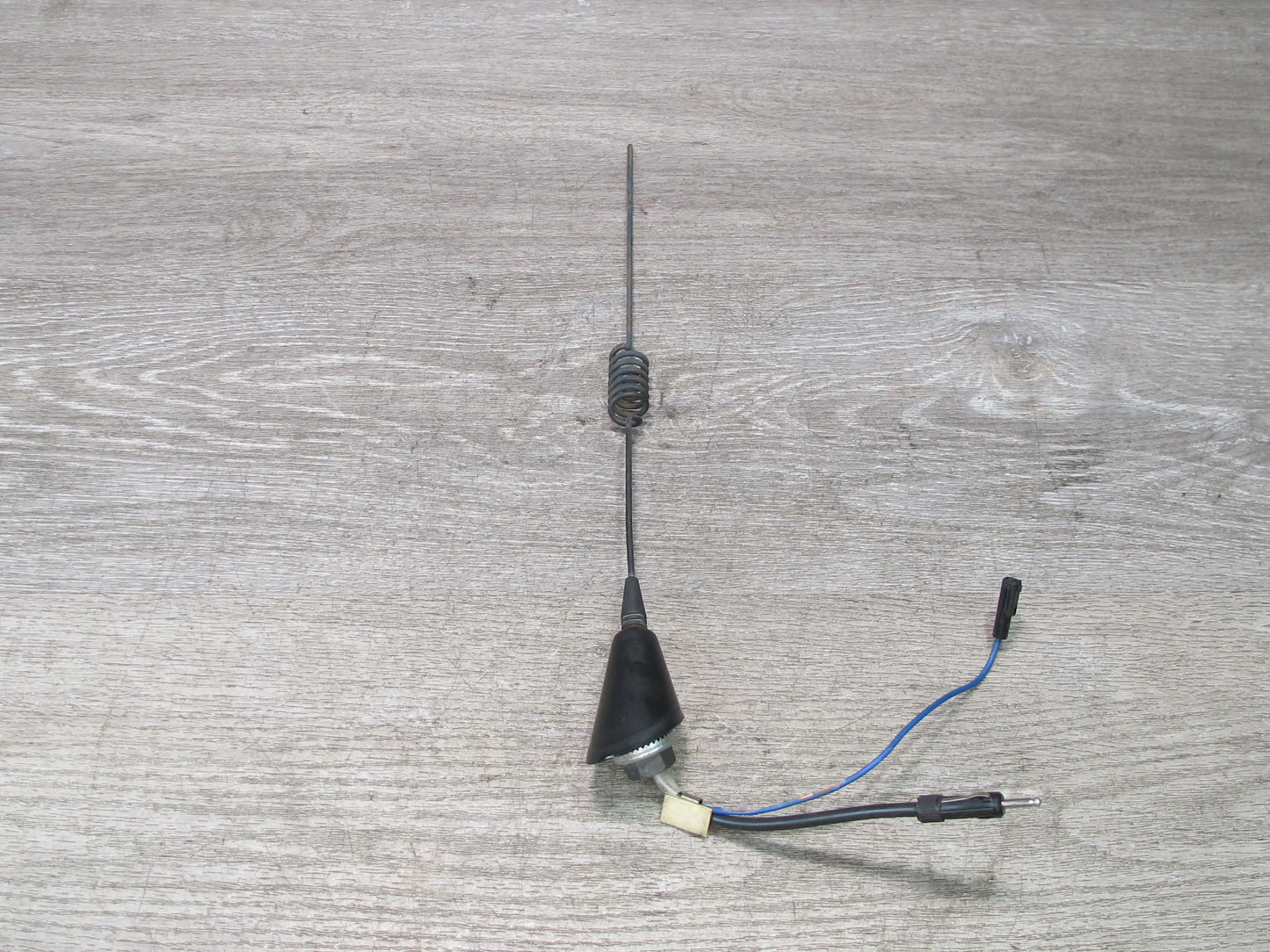 99-01 Isuzu Vehicross Exterior Radio Roof Antenna OEM