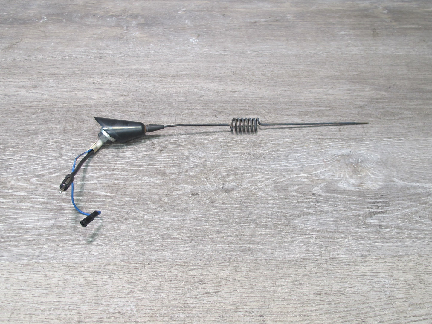 99-01 Isuzu Vehicross Exterior Radio Roof Antenna OEM