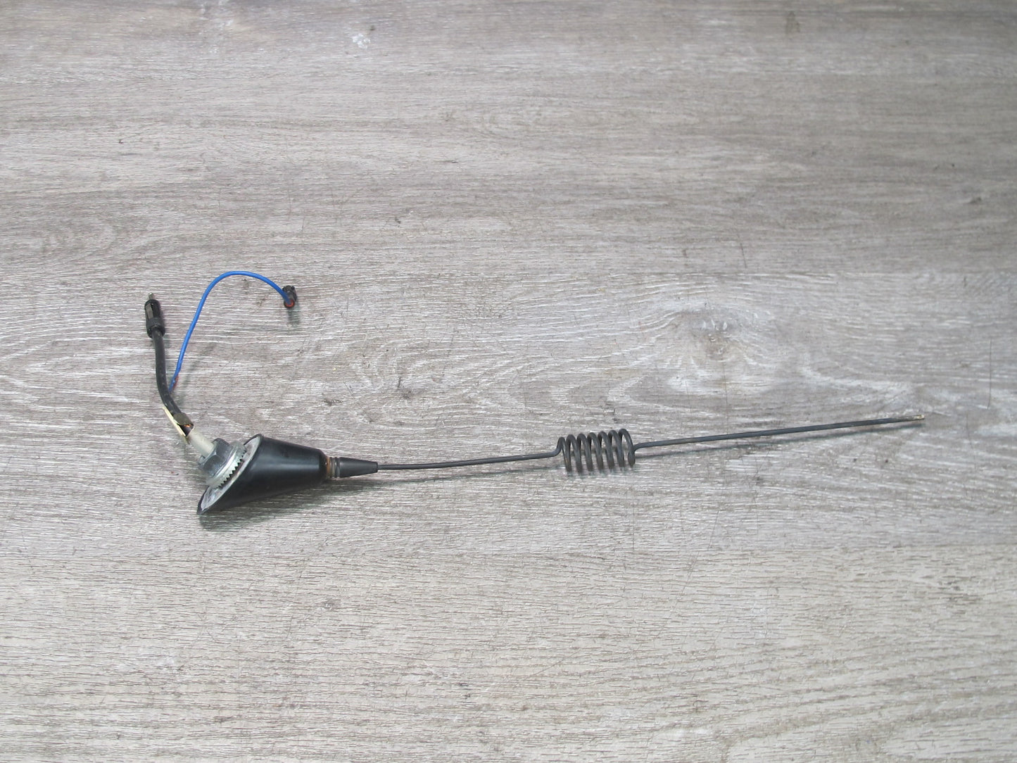 99-01 Isuzu Vehicross Exterior Radio Roof Antenna OEM