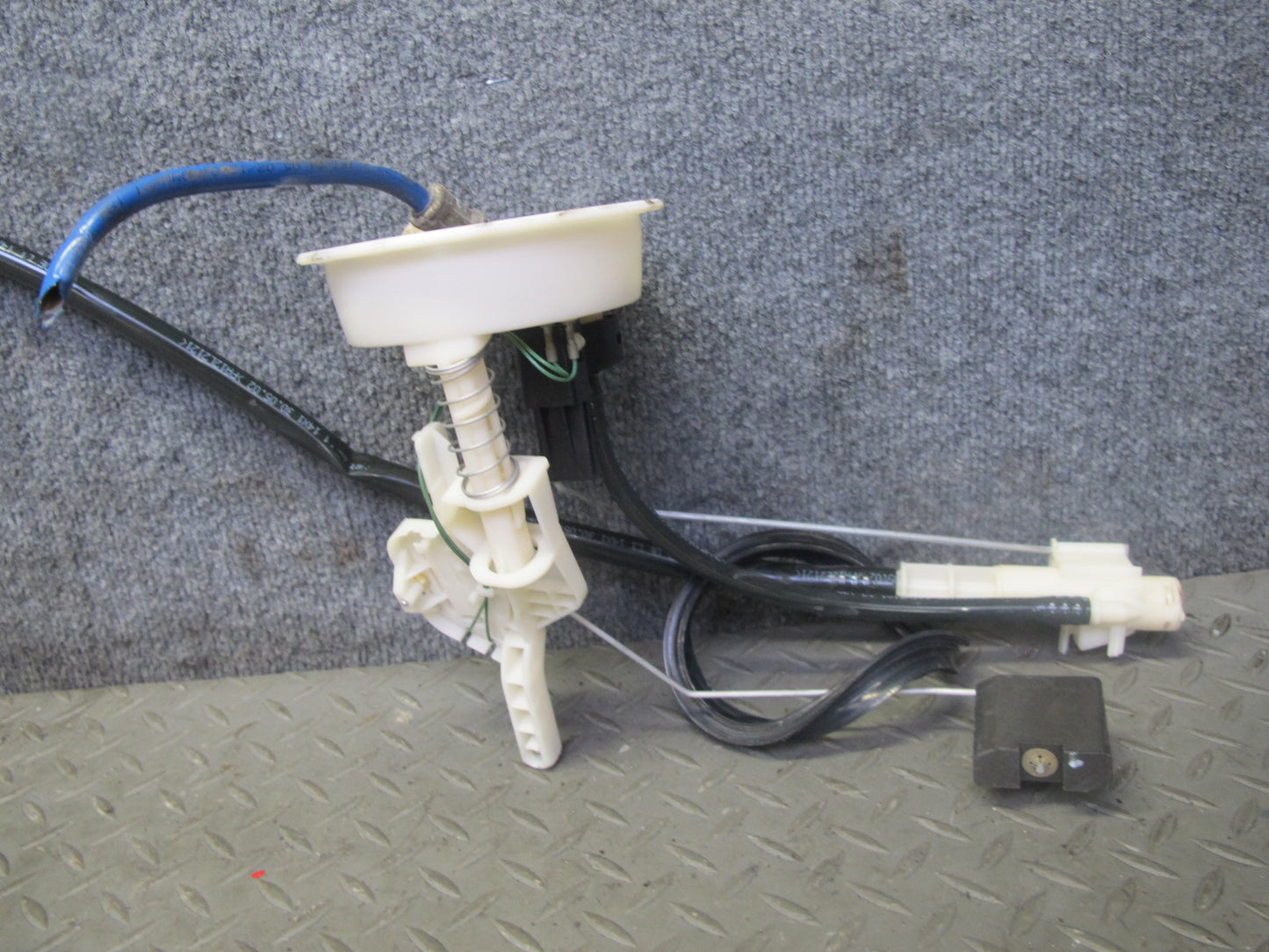 01-06 BMW E46 330i 330ci 3.0L M54 Fuel Pump Level Sensor Sending Unit Set OEM