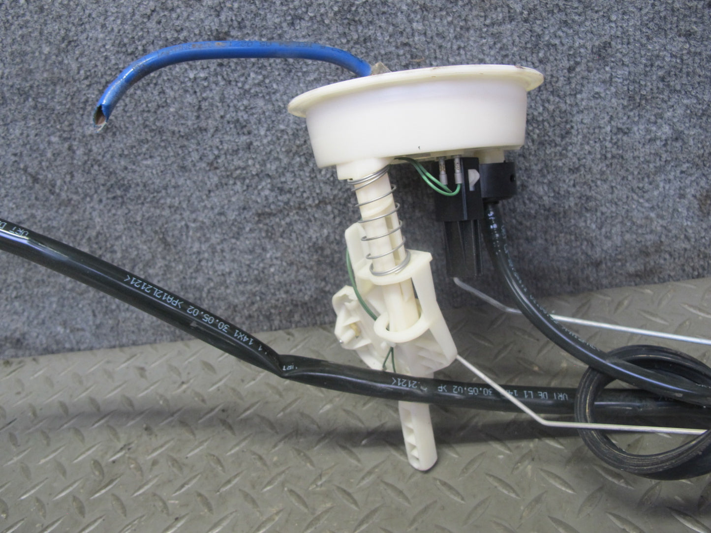01-06 BMW E46 330i 330ci 3.0L M54 Fuel Pump Level Sensor Sending Unit Set OEM