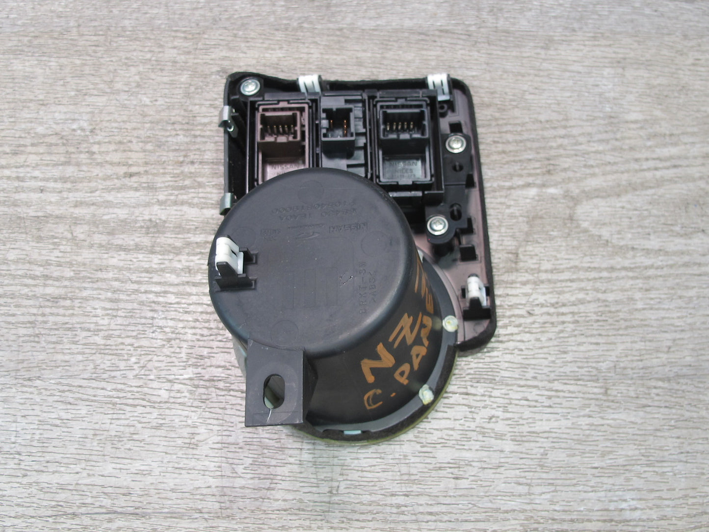 10-19 Nissan 370Z Z34 Convertible CUP Holder w Roof & Seat Vent Switch OEM