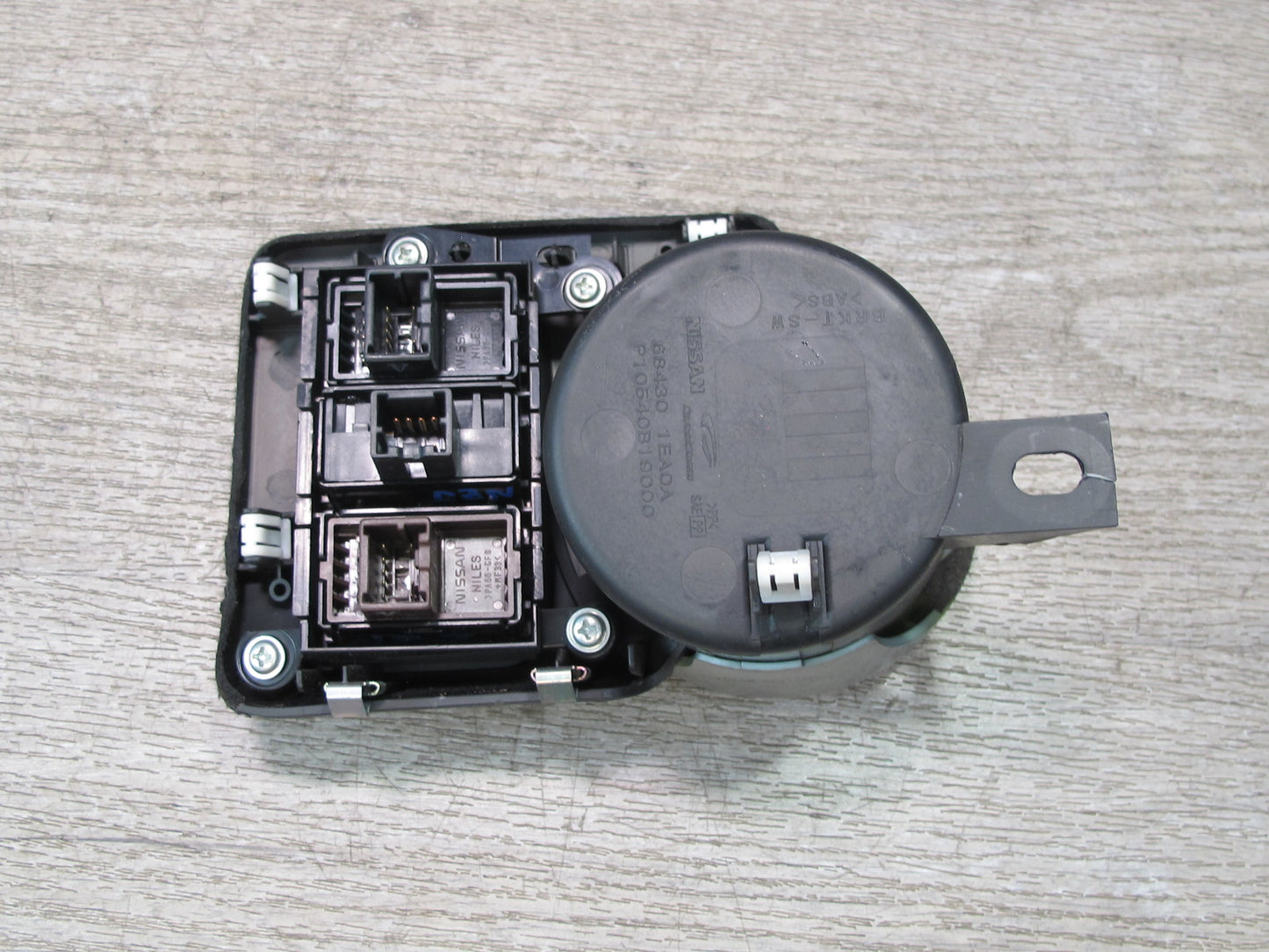 10-19 Nissan 370Z Z34 Convertible CUP Holder w Roof & Seat Vent Switch OEM