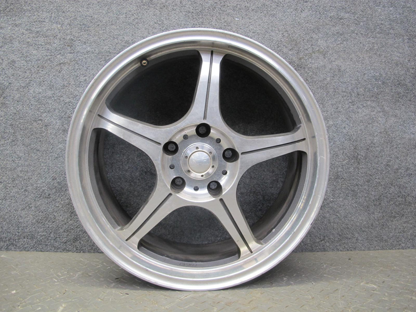 ADR Design 18" R18 Wheel Rim 18x7.5J ET40 5x120.65 w Center Cap