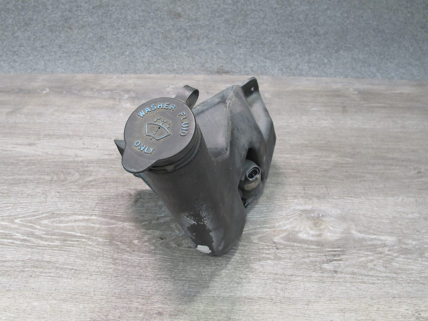 92-96 Chevrolet Corvette C4 Windshield Washer Fluid Reservoir Tank w Pump OEM