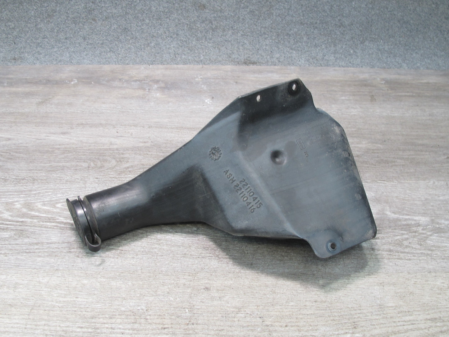 92-96 Chevrolet Corvette C4 Windshield Washer Fluid Reservoir Tank w Pump OEM