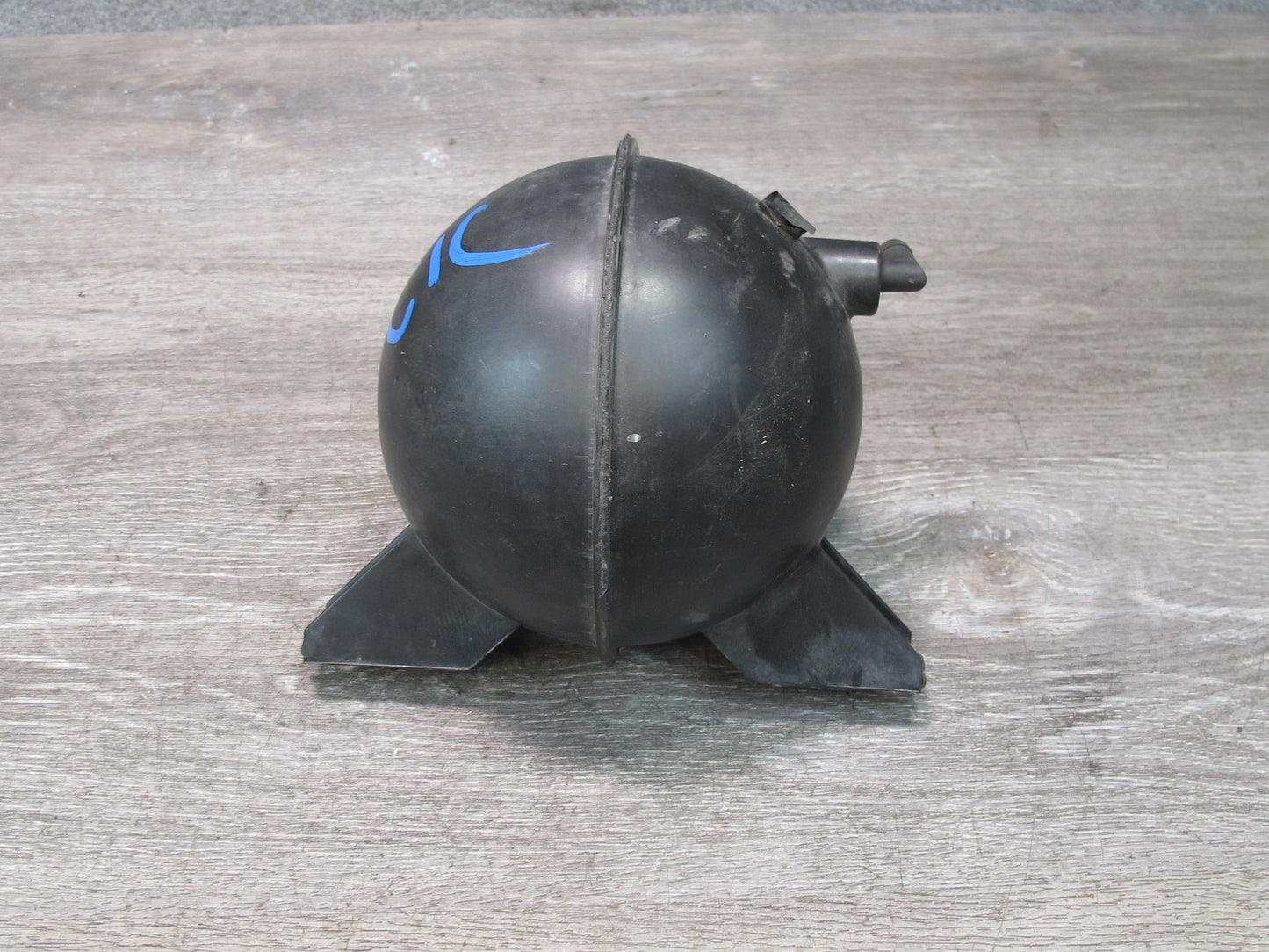 90-96 Chevrolet Corvette C4 Vacuum Reservoir Ball Tank OEM