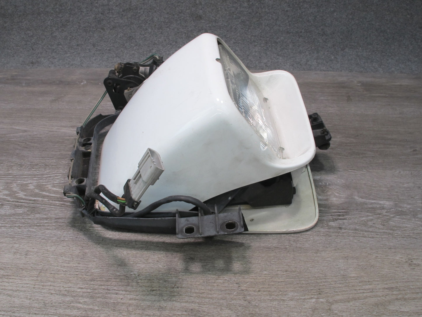 91-96 Chevrolet Corvette C4 Front Right POP UP Headlight Motor Cover Assy OEM