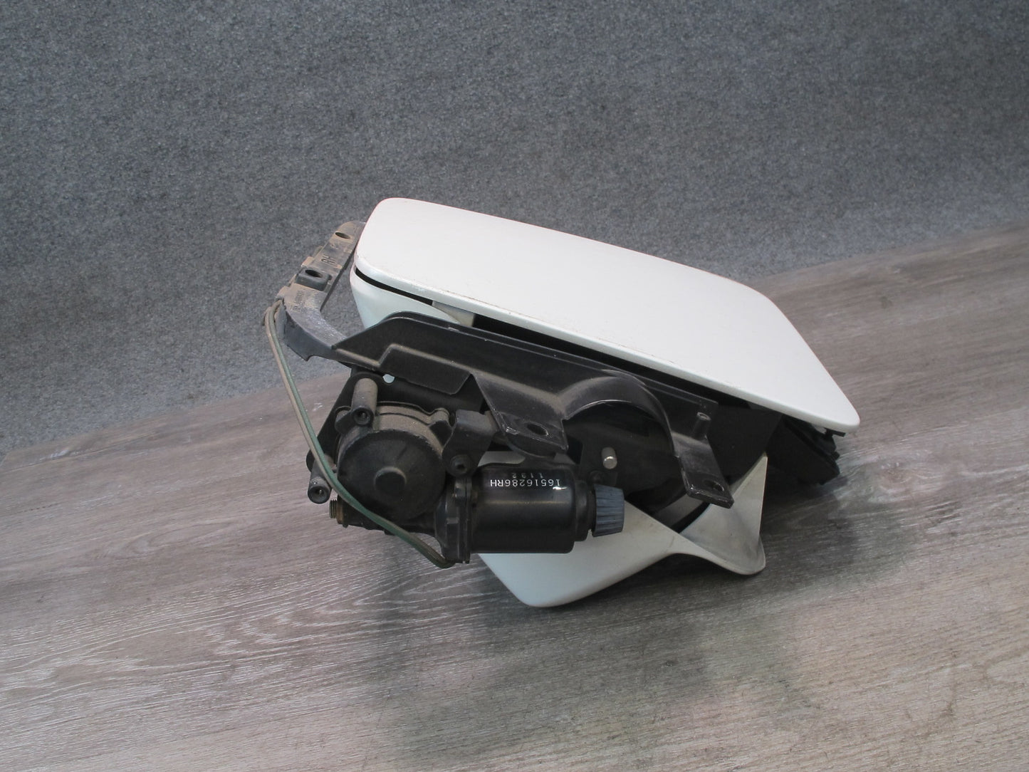 91-96 Chevrolet Corvette C4 Front Right POP UP Headlight Motor Cover Assy OEM
