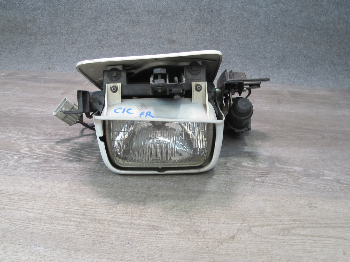 91-96 Chevrolet Corvette C4 Front Left POP UP Headlight Motor Cover Assembly OEM