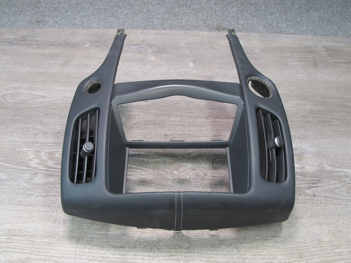 09-20 Nissan Z34 370Z Dash Center Air Vent Radio Screen Trim Bezel w Navi OEM