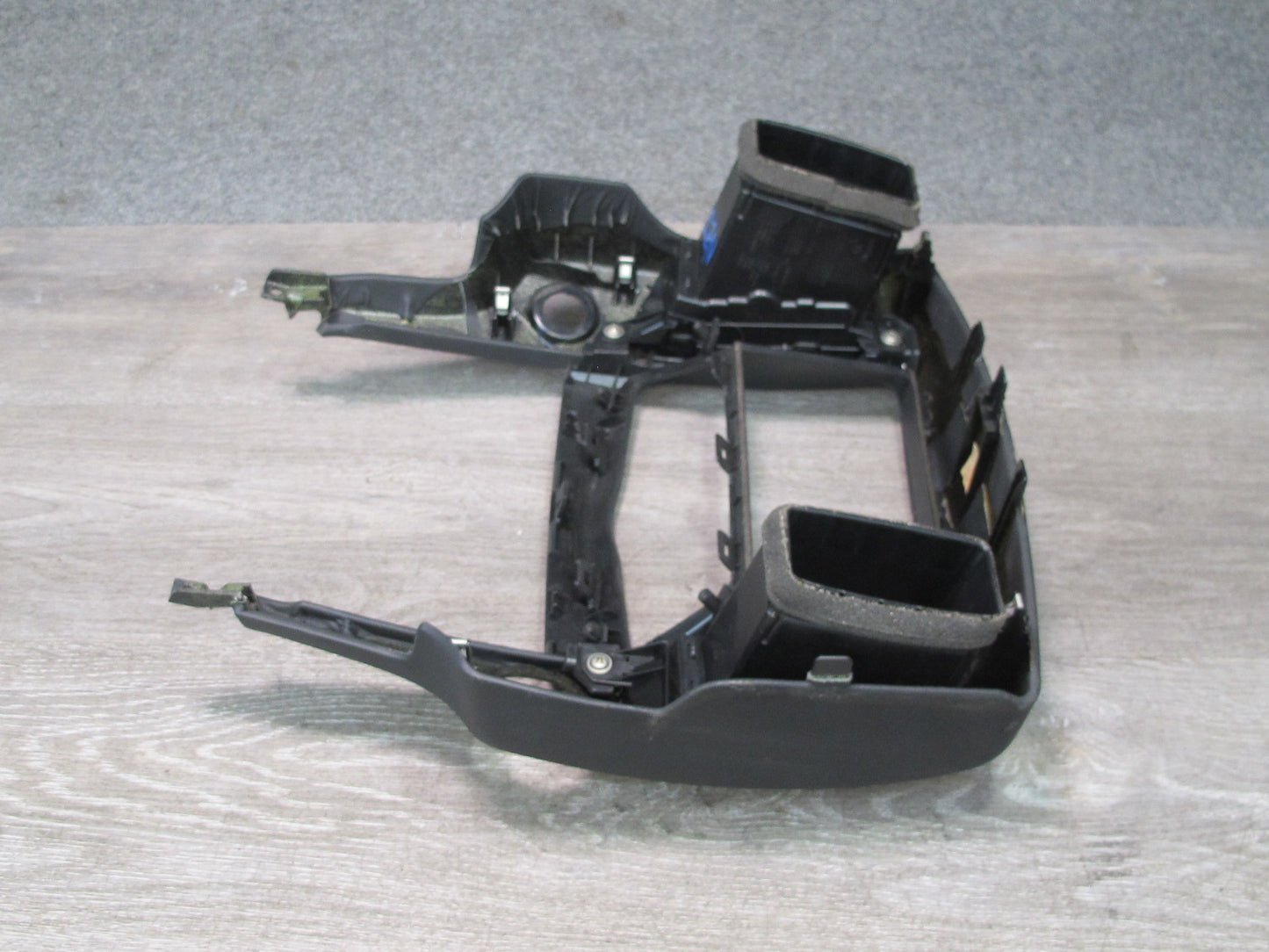 09-20 Nissan Z34 370Z Dash Center Air Vent Radio Screen Trim Bezel w Navi OEM