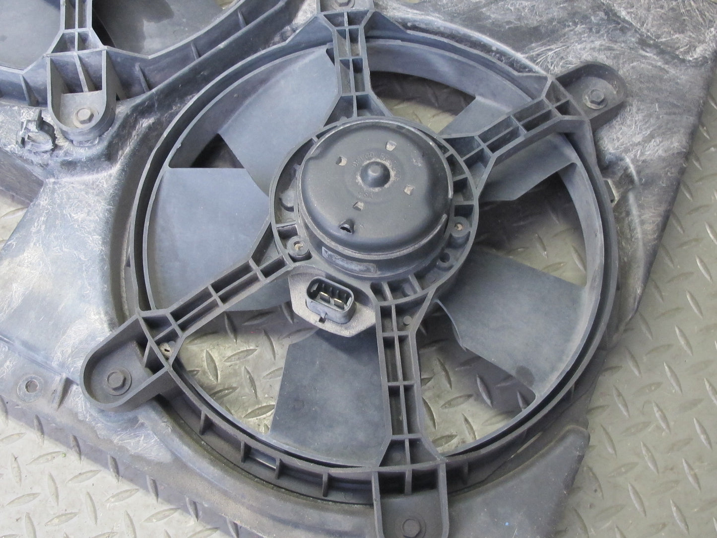 90-96 Chevrolet Corvette C4 5.7L Engine Radiator Cooling Fan Shroud Assembly OEM