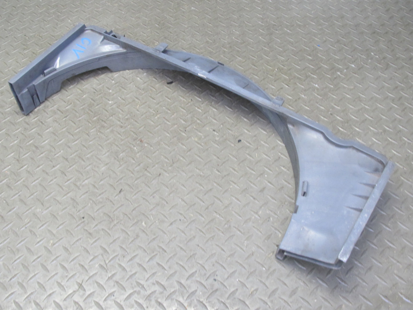 99-01 Isuzu Vehicross 3.5L Engine Radiator Cooling Fan Shroud OEM