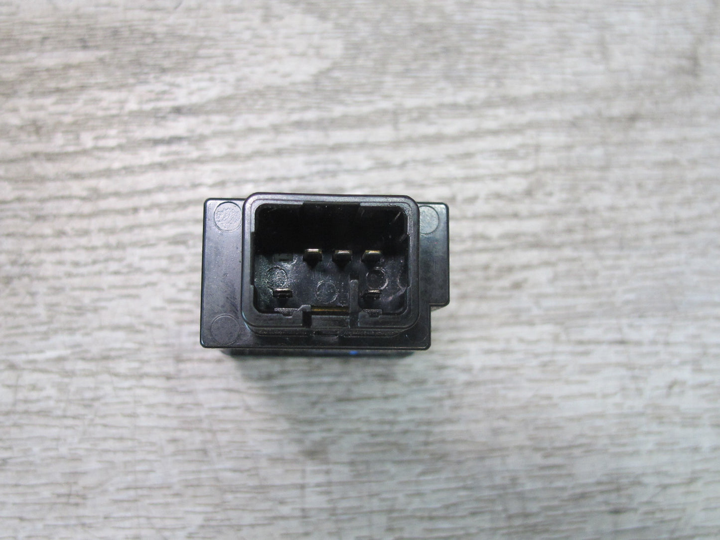 99-01 Isuzu Vehicross Rear Back Window Defrost Heat Button Switch OEM