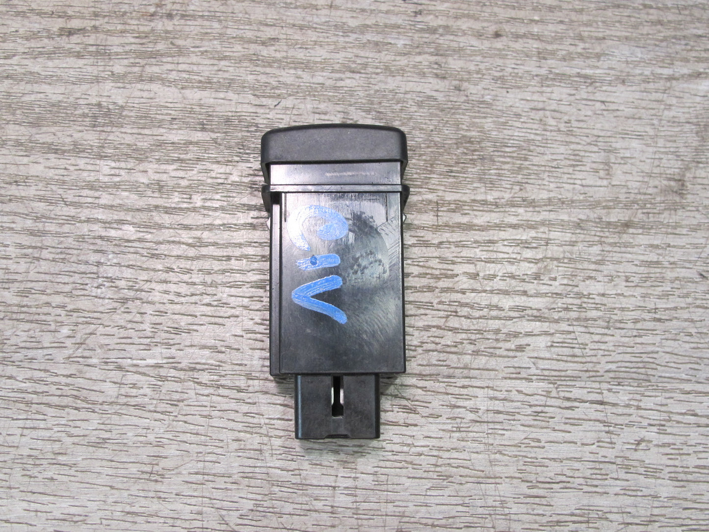 99-01 Isuzu Vehicross Rear Back Window Defrost Heat Button Switch OEM