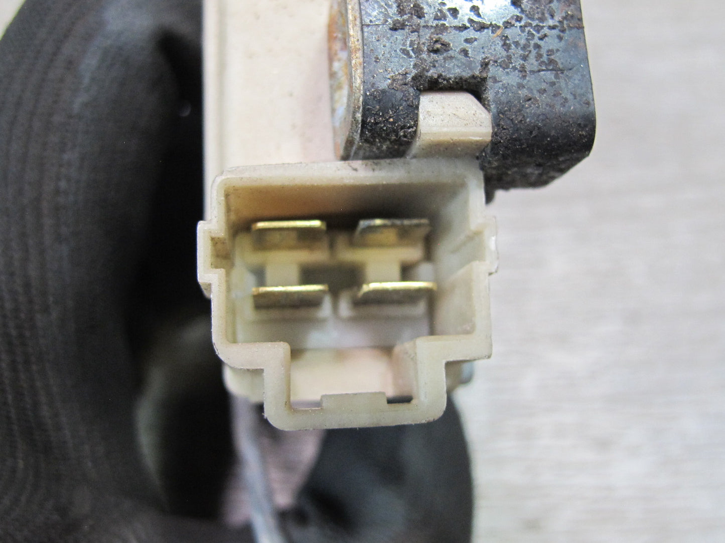 99-01 Isuzu Vehicross Front Left Door Lock Latch Actuator OEM