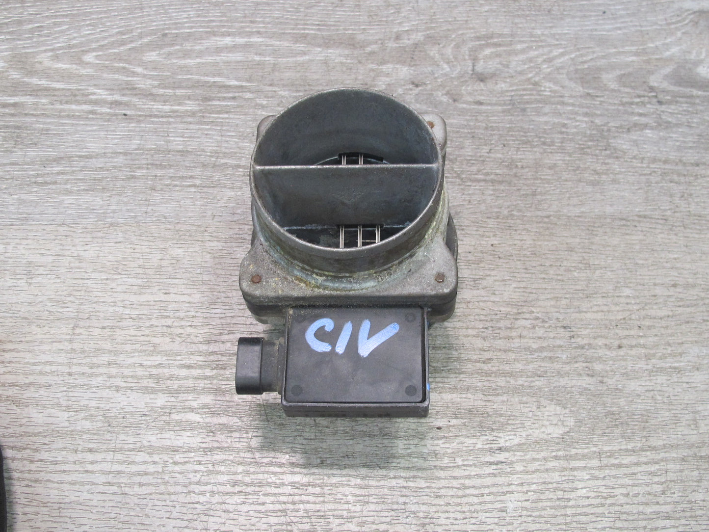 99-01 Isuzu Vehicross Mass Air Flow Meter MAF Sensor OEM