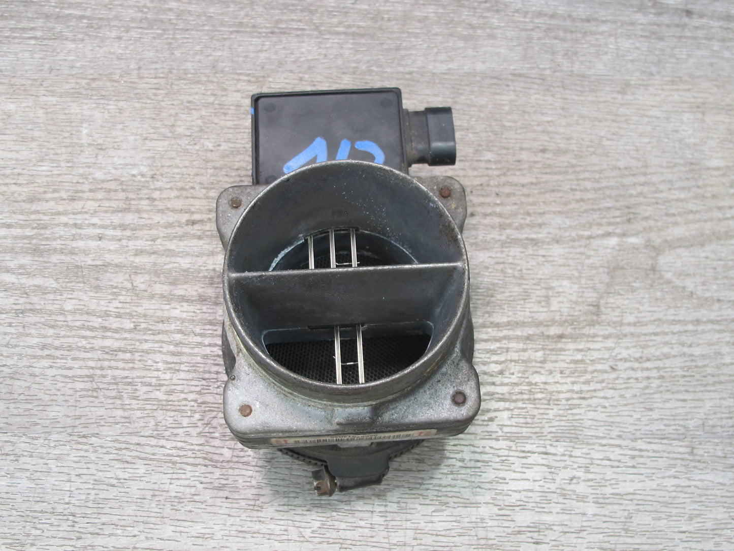 99-01 Isuzu Vehicross Mass Air Flow Meter MAF Sensor OEM