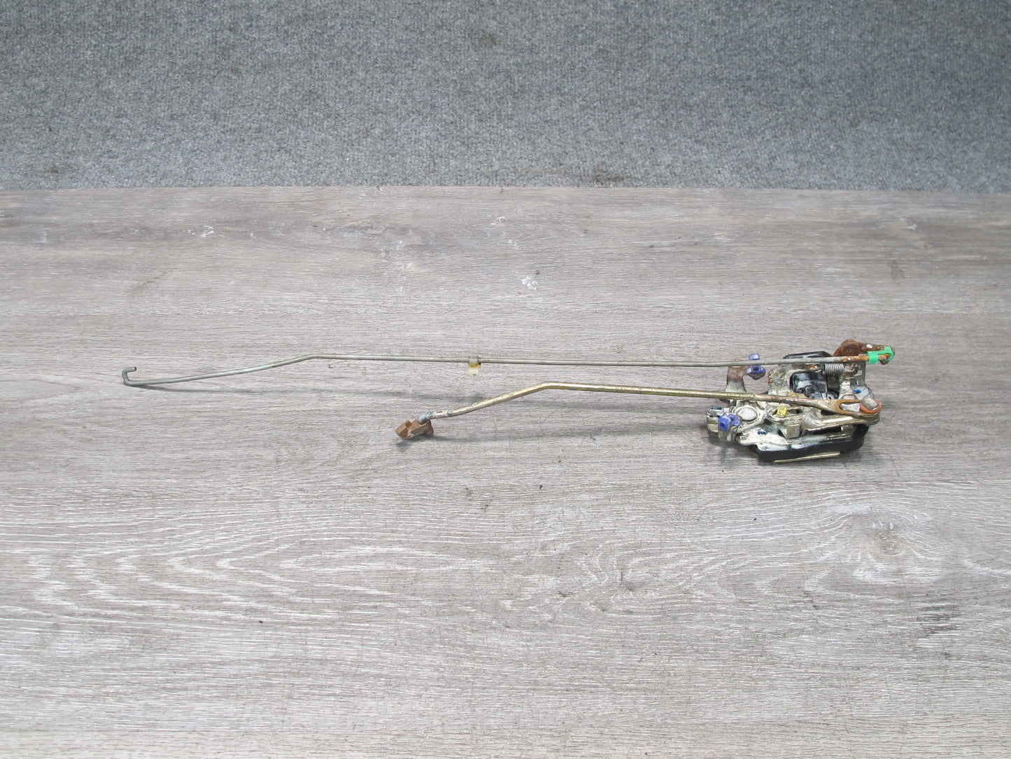 99-01 Isuzu Vehicross Front Left Driver Door Lock Latch OEM
