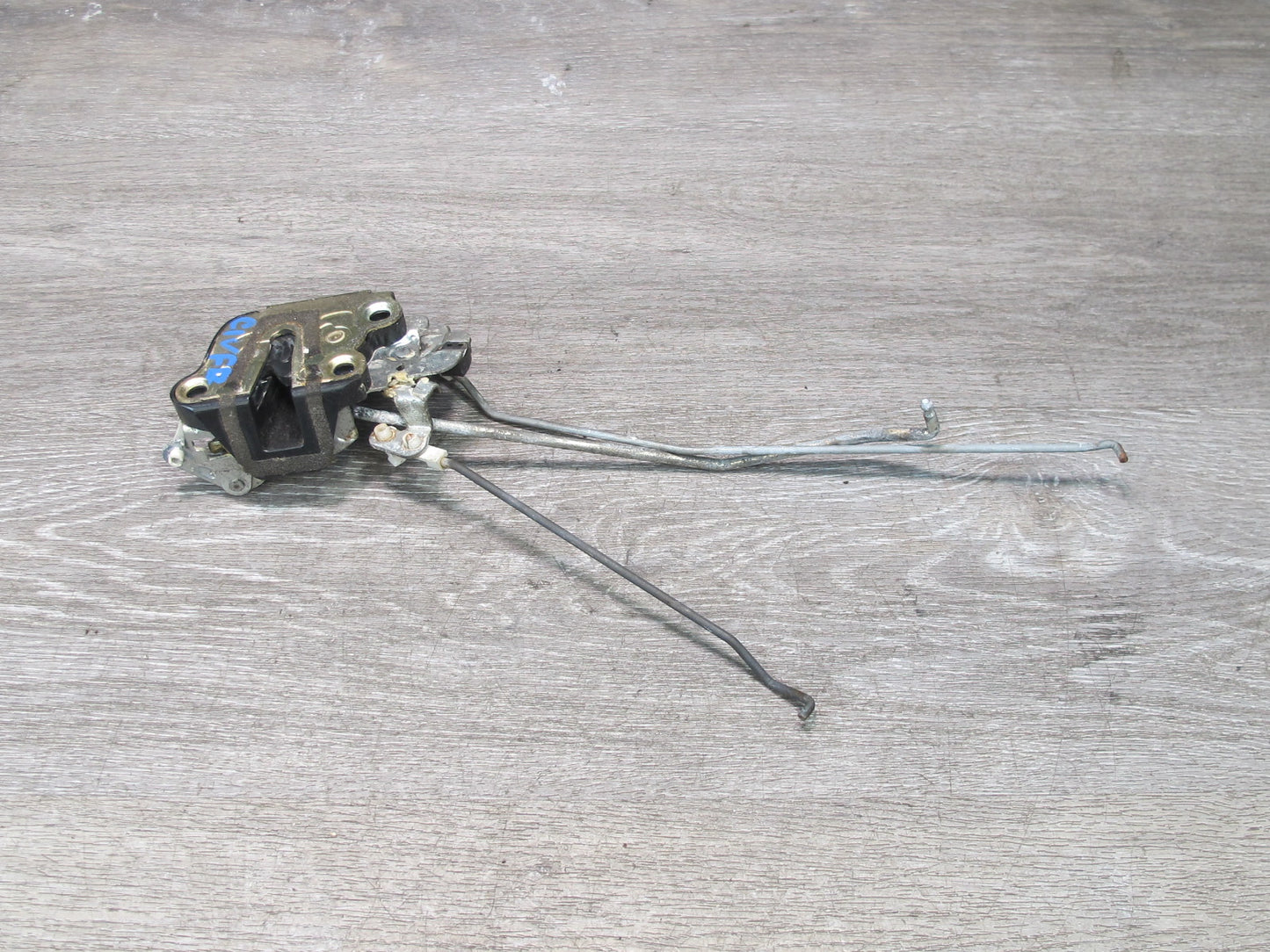 99-01 Isuzu Vehicross Front Right Passenger Door Lock Latch OEM