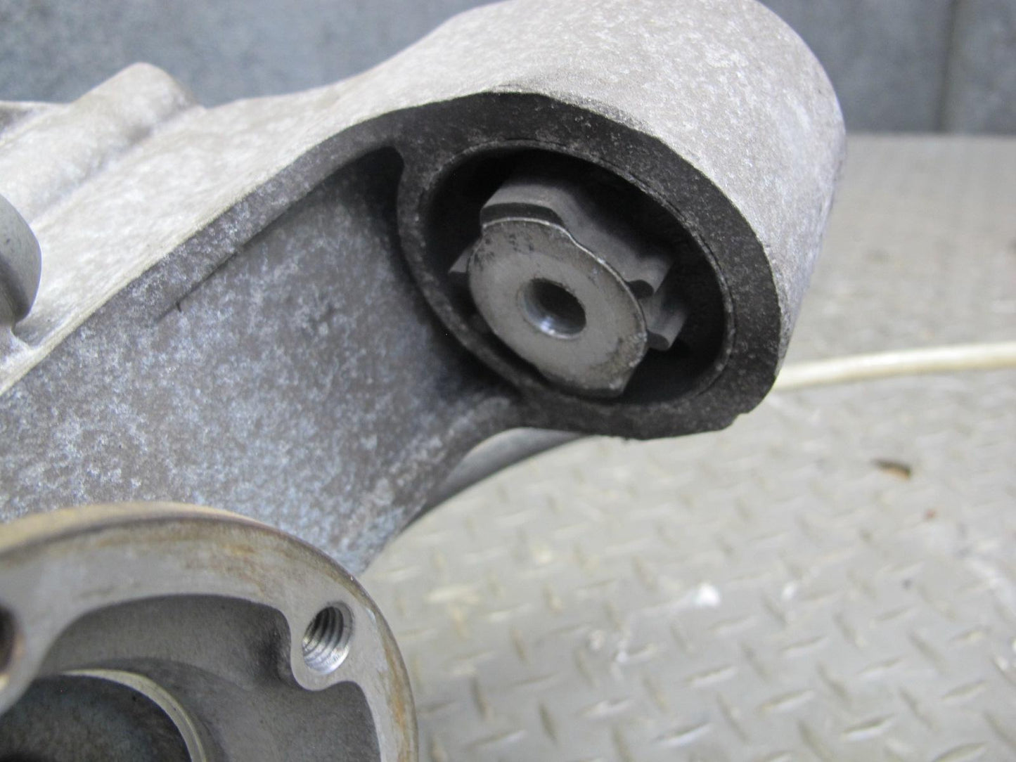 2003-2006 Porsche Cayenne 955 4.5L Turbo Rear Differential Carrier 132K Miles