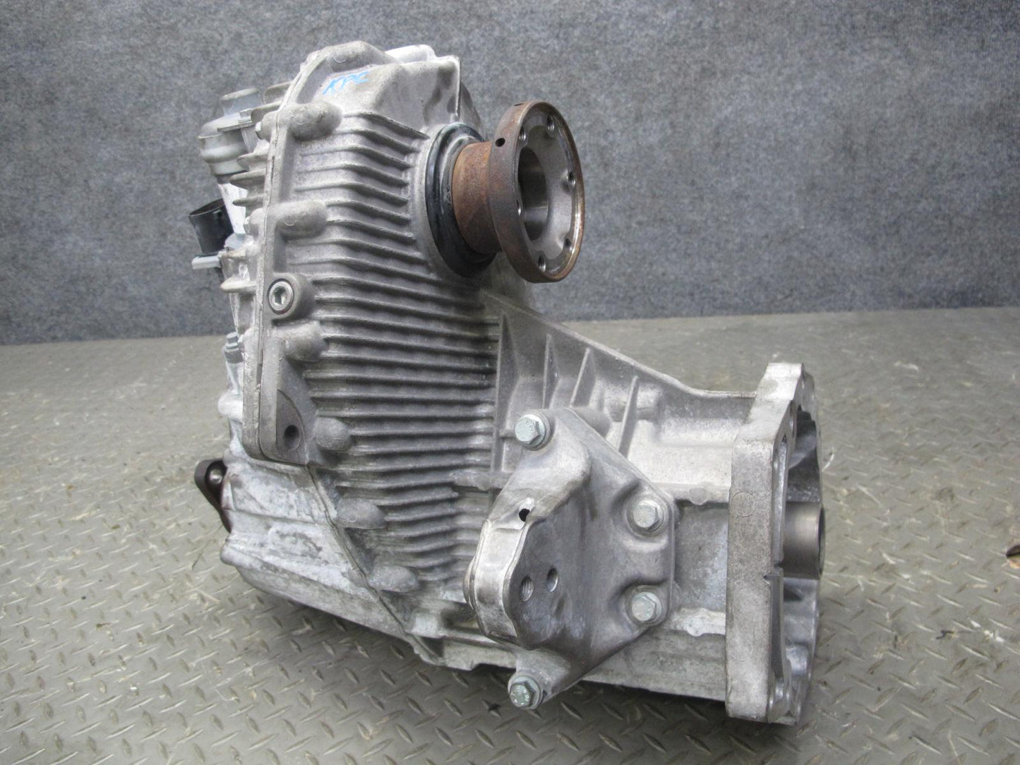 2003-2006 Porsche Cayenne 955 Turbo Transfer Case 0AD341041D 132k Miles