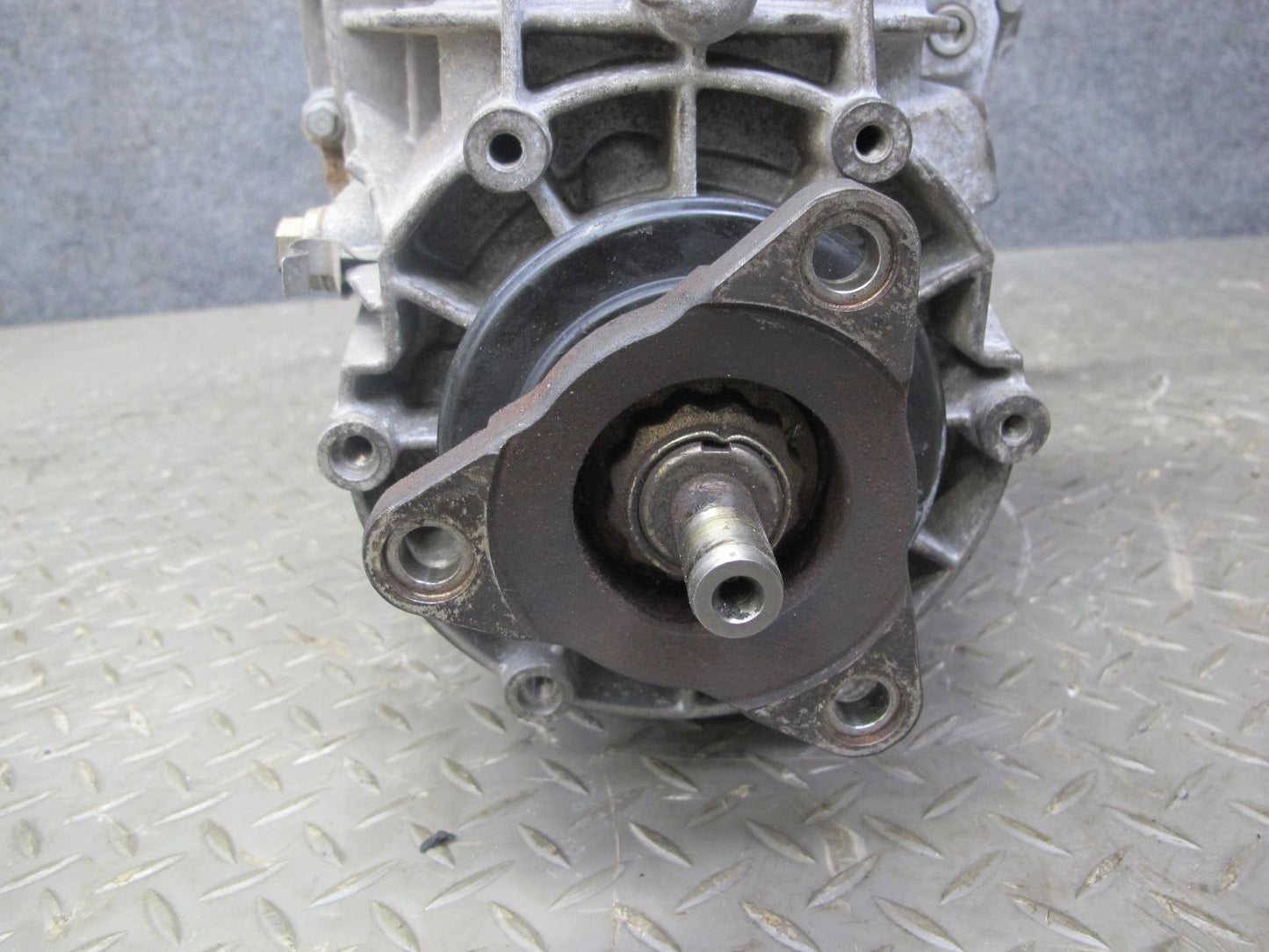2003-2006 Porsche Cayenne 955 Turbo Transfer Case 0AD341041D 132k Miles