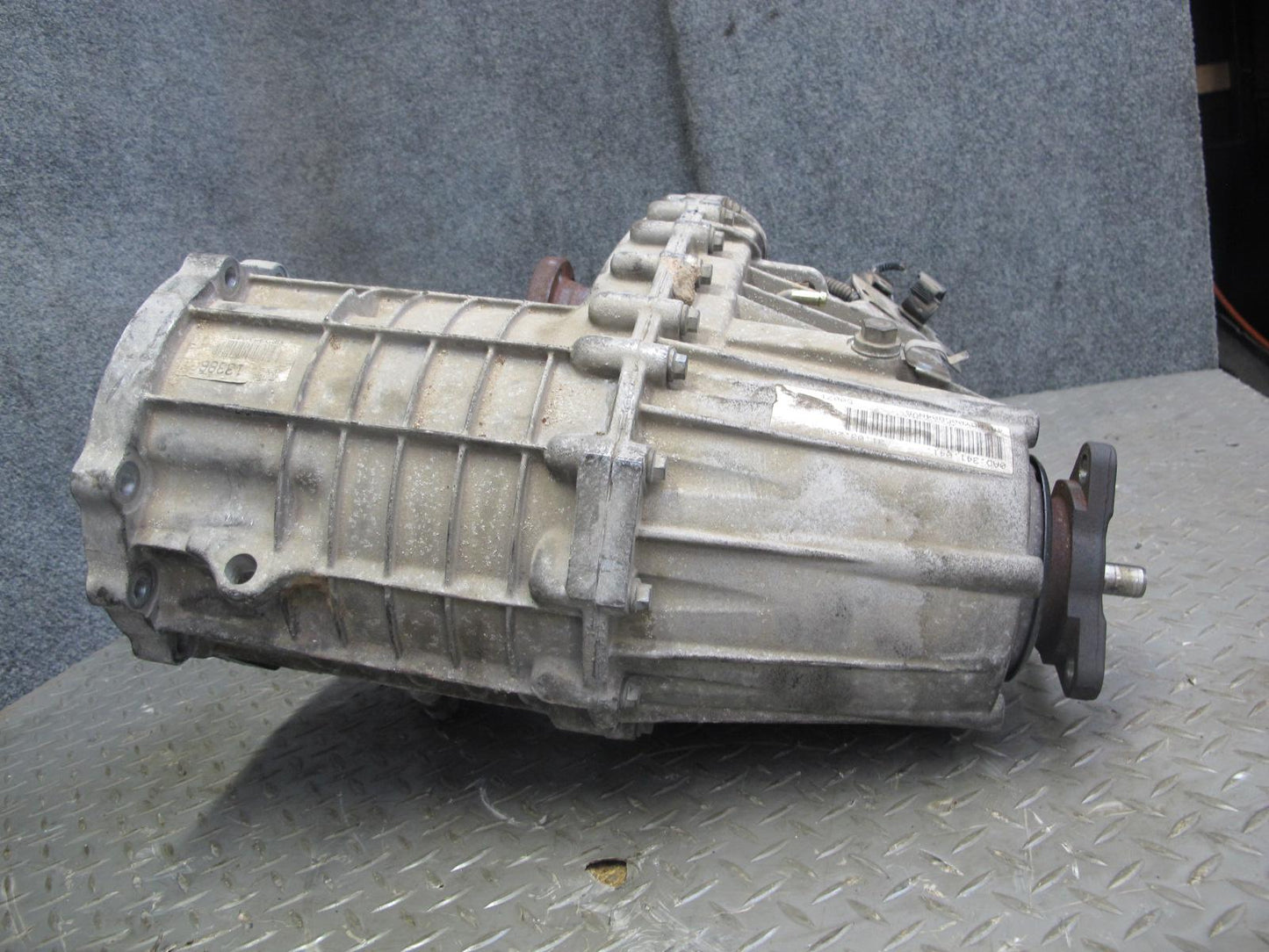 2003-2006 Porsche Cayenne 955 Turbo Transfer Case 0AD341041D 132k Miles