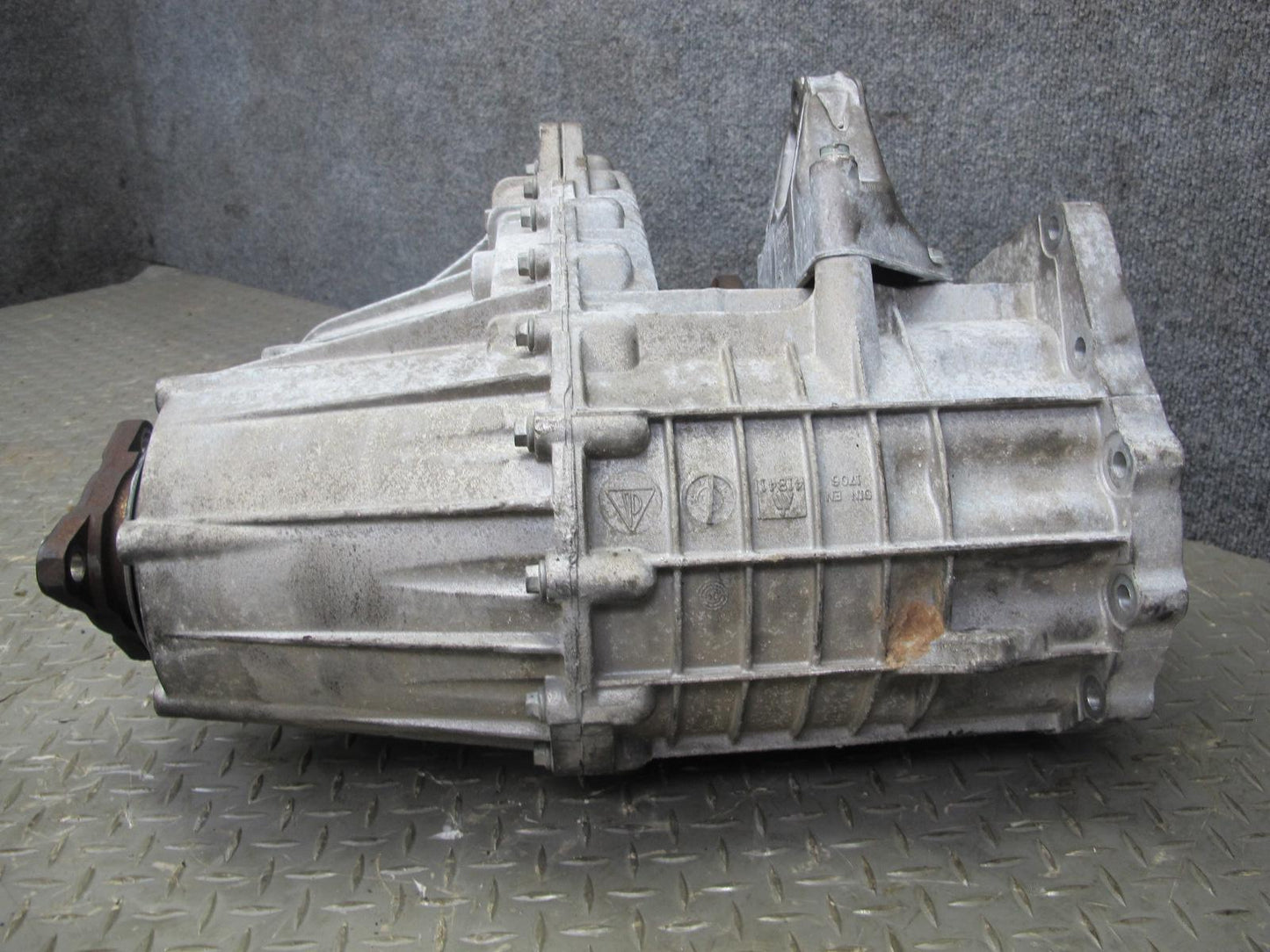 2003-2006 Porsche Cayenne 955 Turbo Transfer Case 0AD341041D 132k Miles