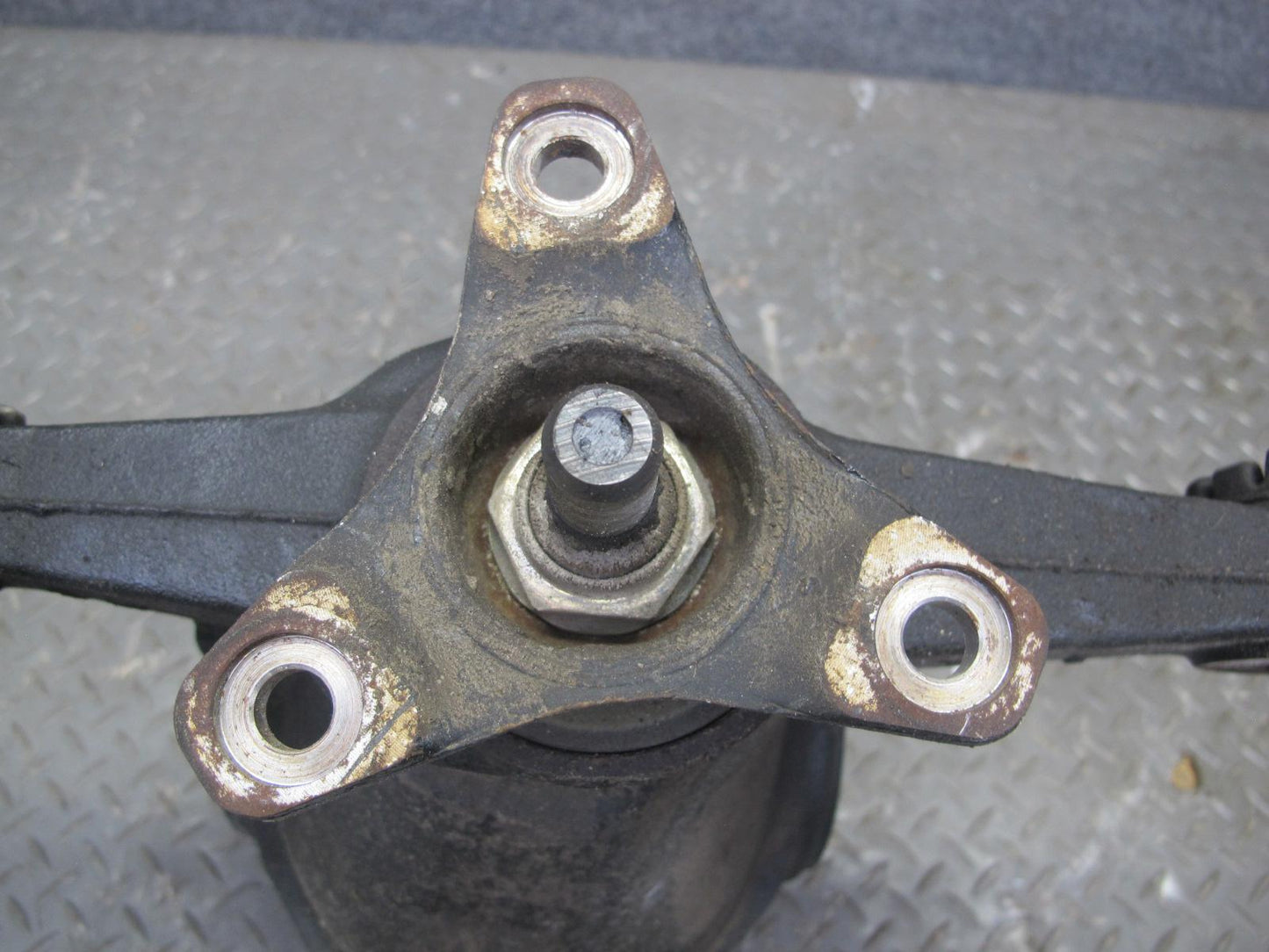 04-06 Lexus UCF30L LS430 Rear Differential Carrier 3.769 Ratio 139k Miles OEM