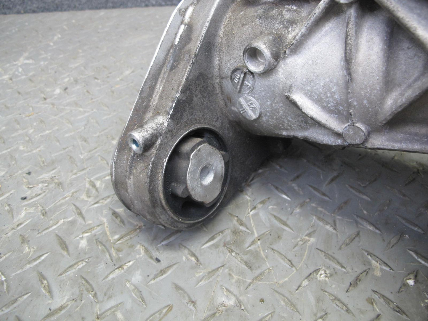 2003-2006 Porsche Cayenne 955 4.5L Turbo Front Differential Carrier 132K Miles