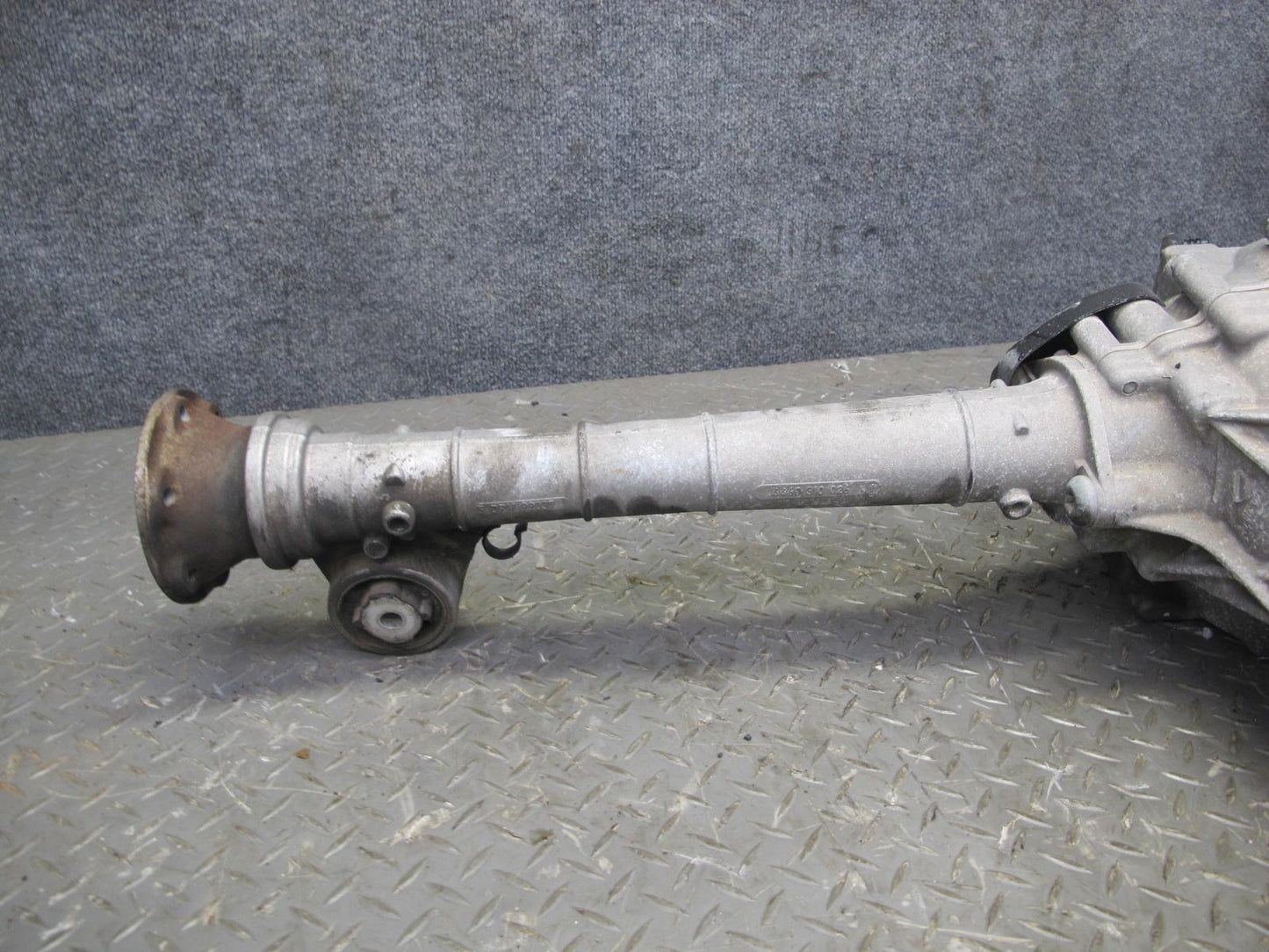 2003-2006 Porsche Cayenne 955 4.5L Turbo Front Differential Carrier 132K Miles