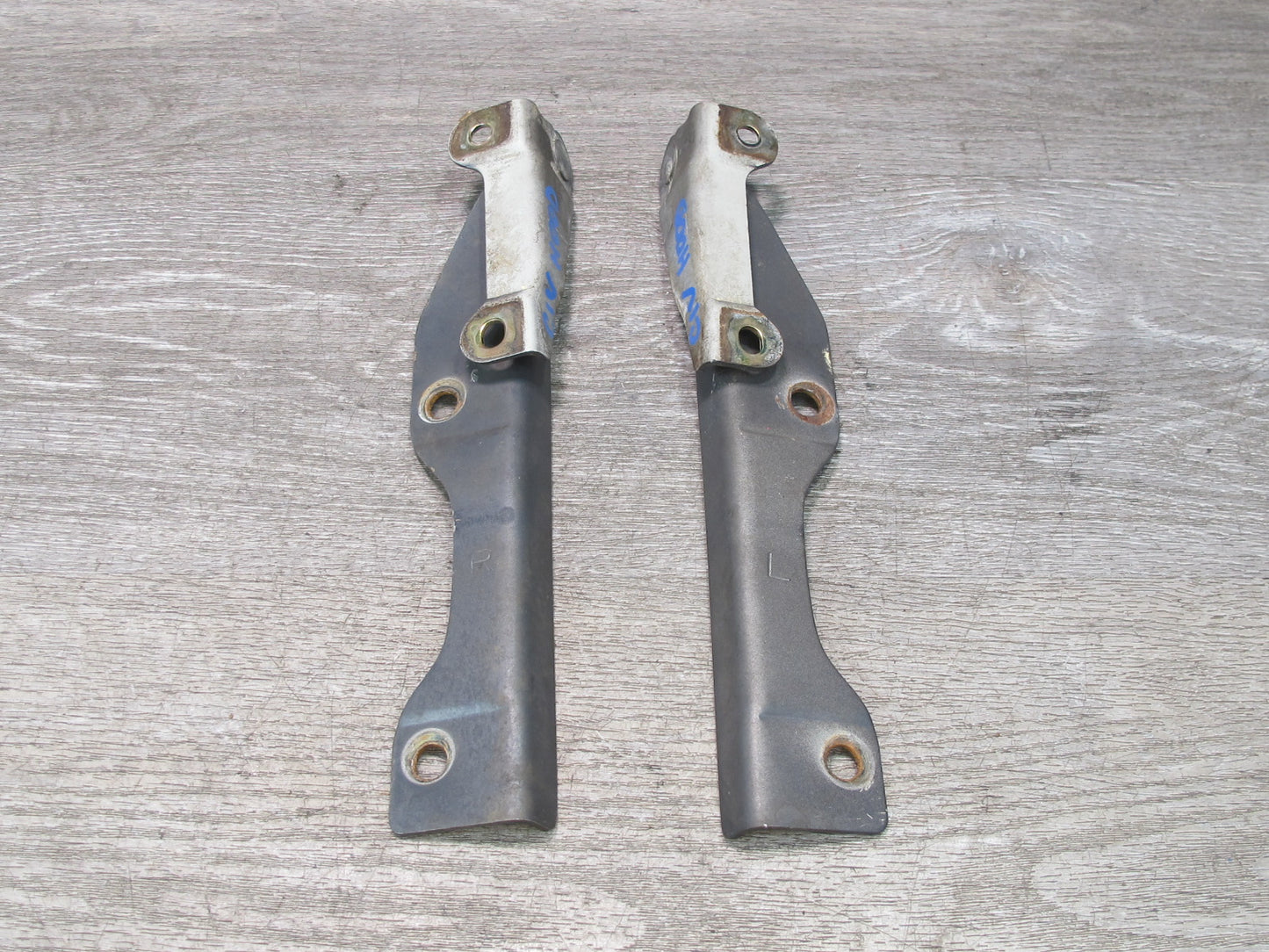 99-01 Isuzu Vehicross Set of 2 Left & Right Hood Bonnet Hinge Kaiser Silver OEM