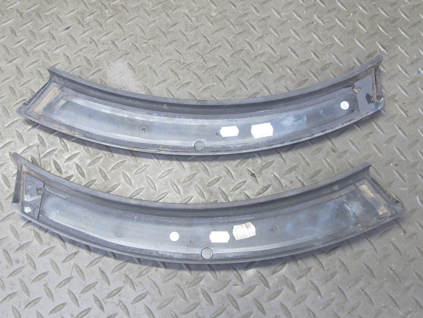 08-10 Porsche Cayenne 957 Set of 8 Rear Wheel Arch Fender Trim Molding