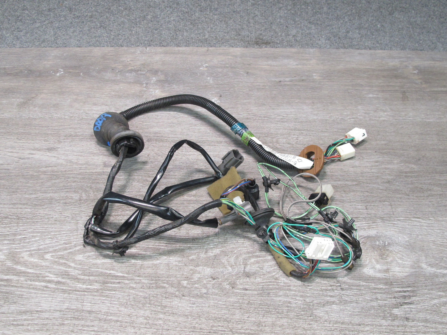 99-01 Isuzu Vehicross Set of 2 Front Left & Right Door Wire Wiring Harness OEM