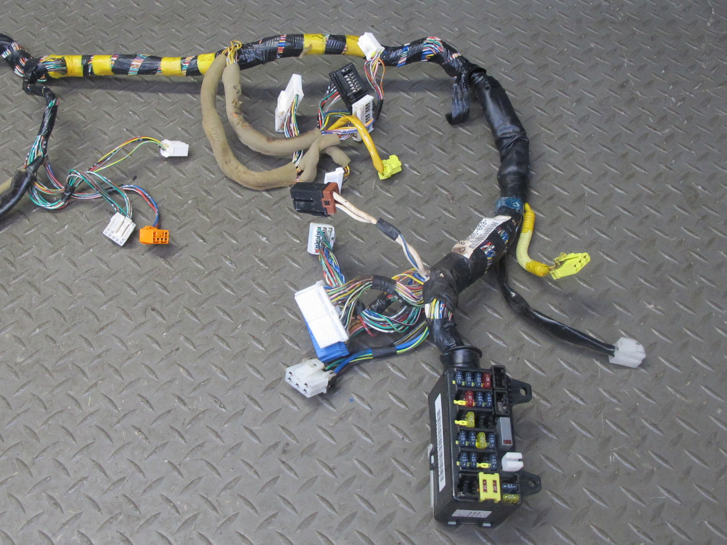 99-01 Isuzu Vehicross Dash Dashboard Wire Wiring Harness w Fuse Box OEM