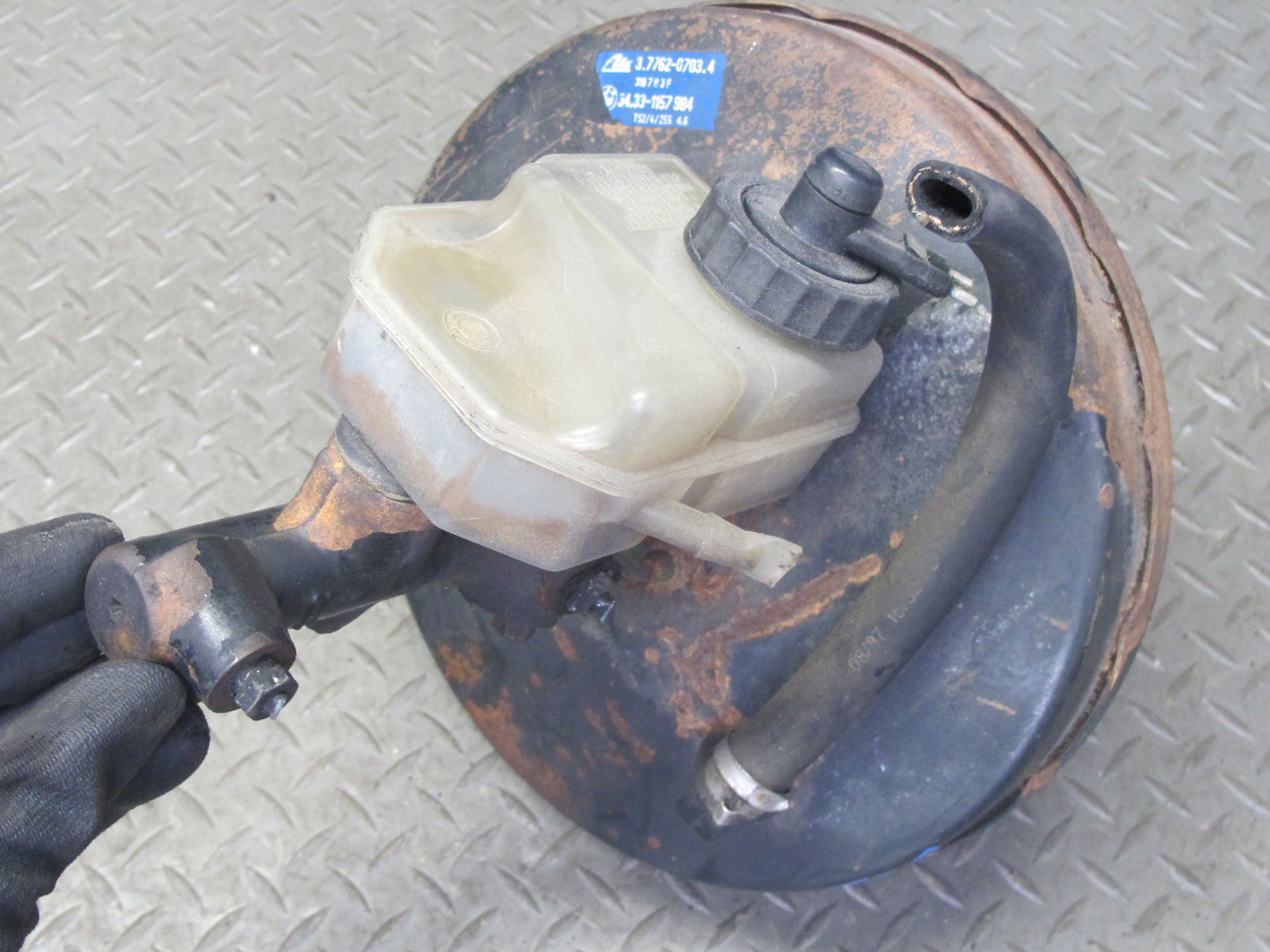 88-91 BMW E30 325i Brake Master Cylinder Booster Fluid Reservoir OEM