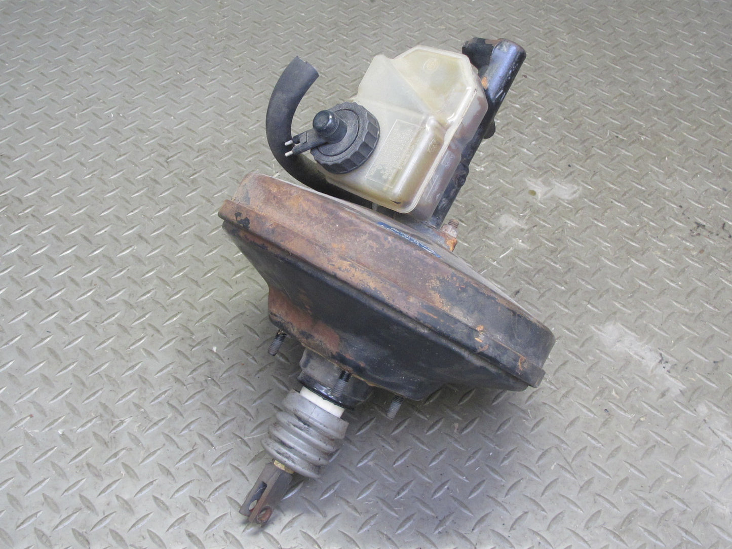 88-91 BMW E30 325i Brake Master Cylinder Booster Fluid Reservoir OEM