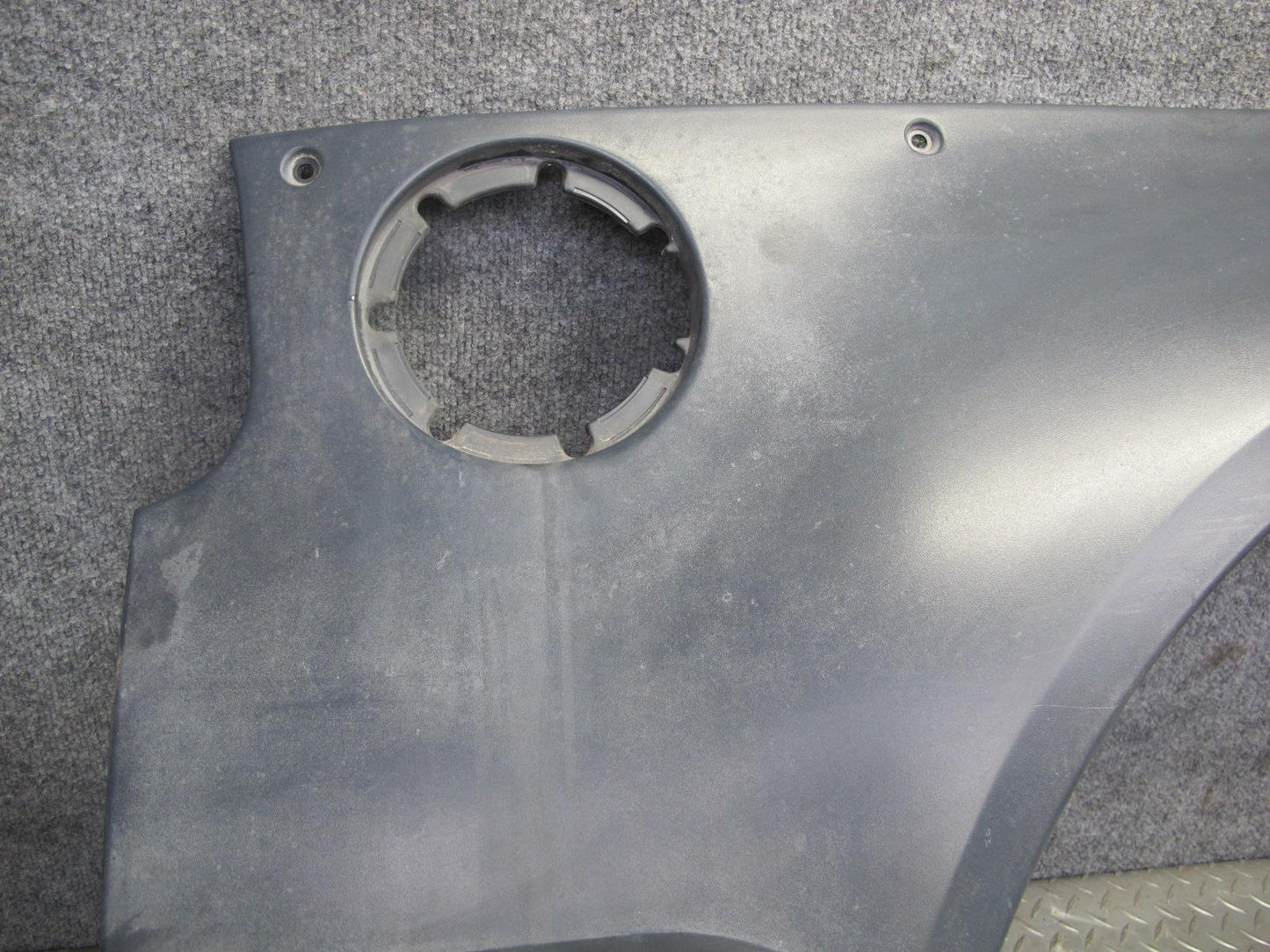99-01 Isuzu Vehicross Rear Right Quarter Panel Plastic Molding Cover OEM