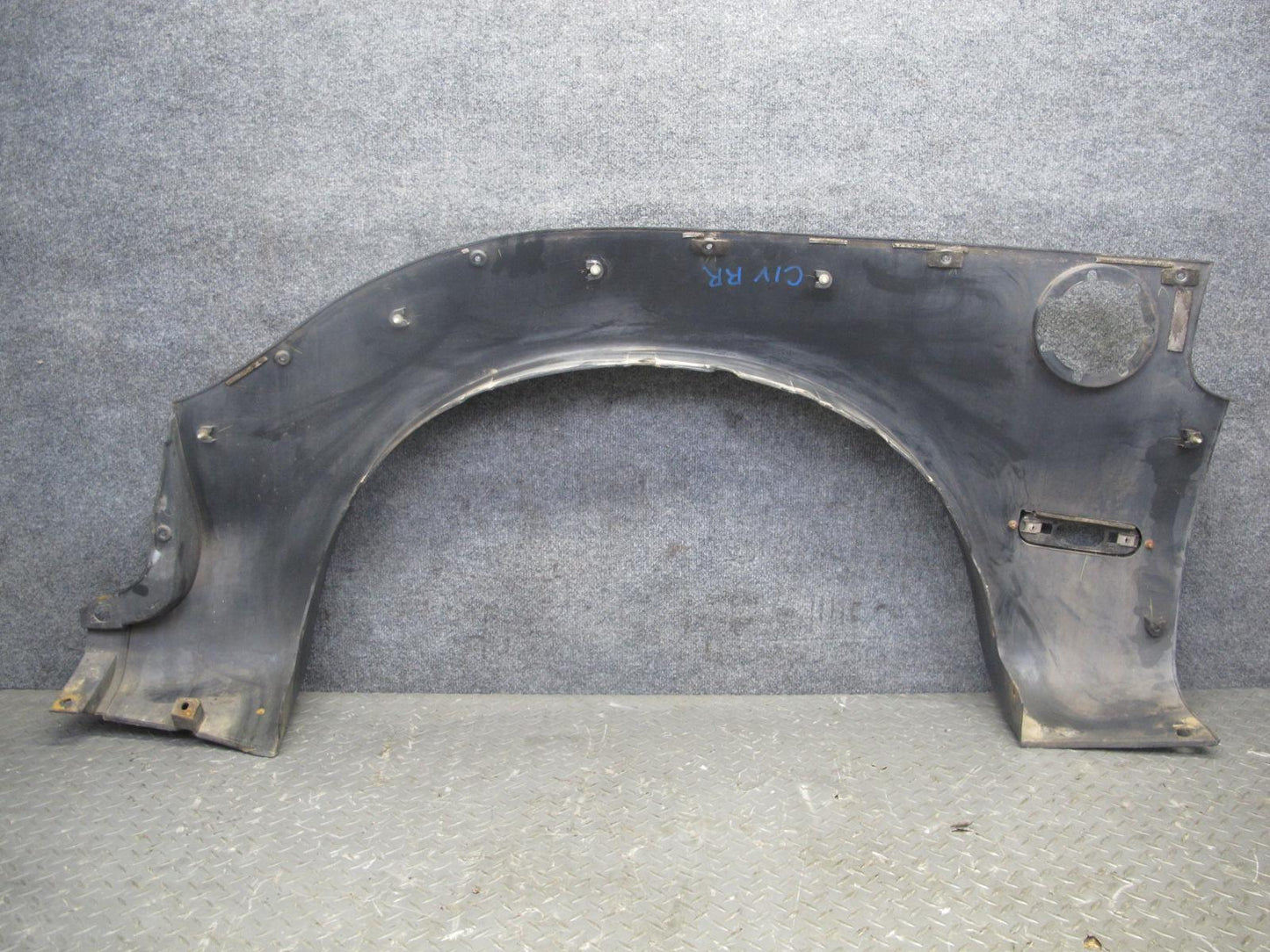 99-01 Isuzu Vehicross Rear Right Quarter Panel Plastic Molding Cover OEM