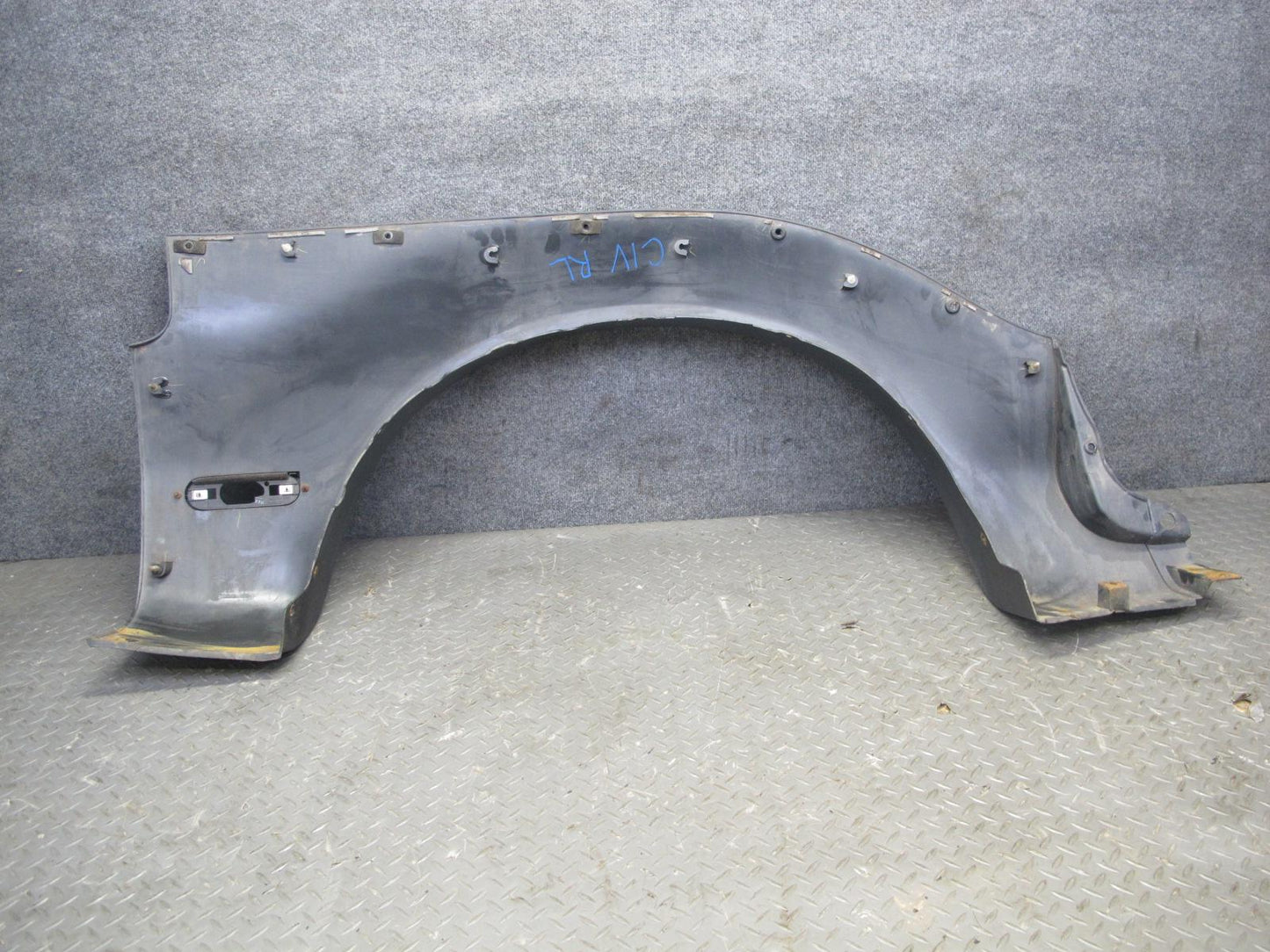 99-01 Isuzu Vehicross Rear Left Quarter Panel Plastic Molding Cover OEM