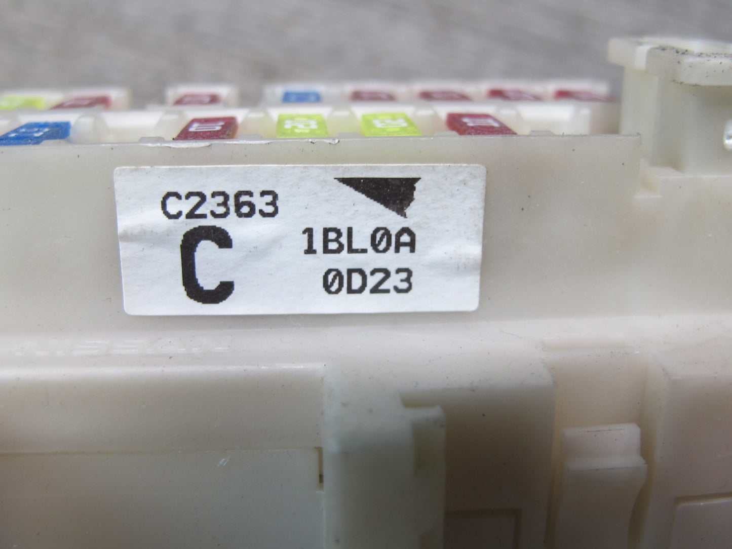09-10 Nissan Z34 370Z Interior Under Dash Fuse Relay Box Module OEM