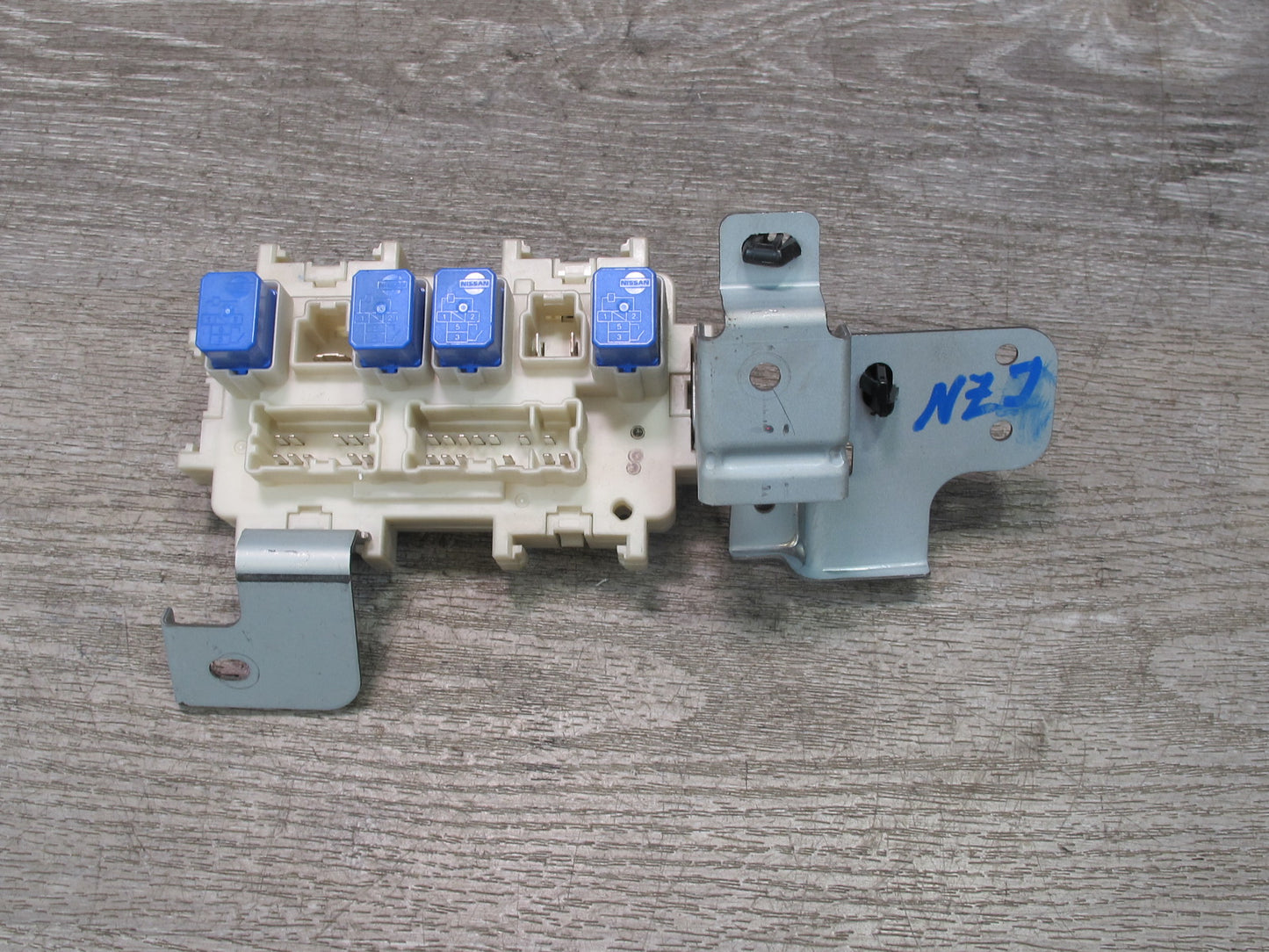 09-10 Nissan Z34 370Z Interior Under Dash Fuse Relay Box Module OEM