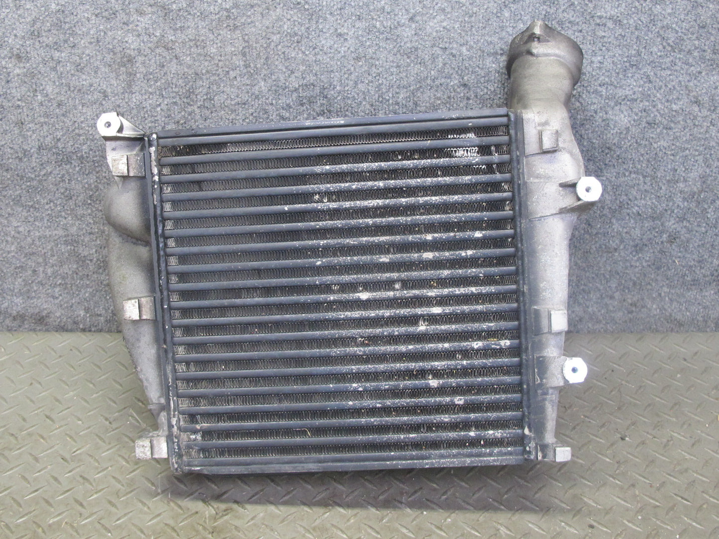 2008-2010 Porsche Cayenne 957 4.8L Turbo Left Intercooler Unit w Shroud