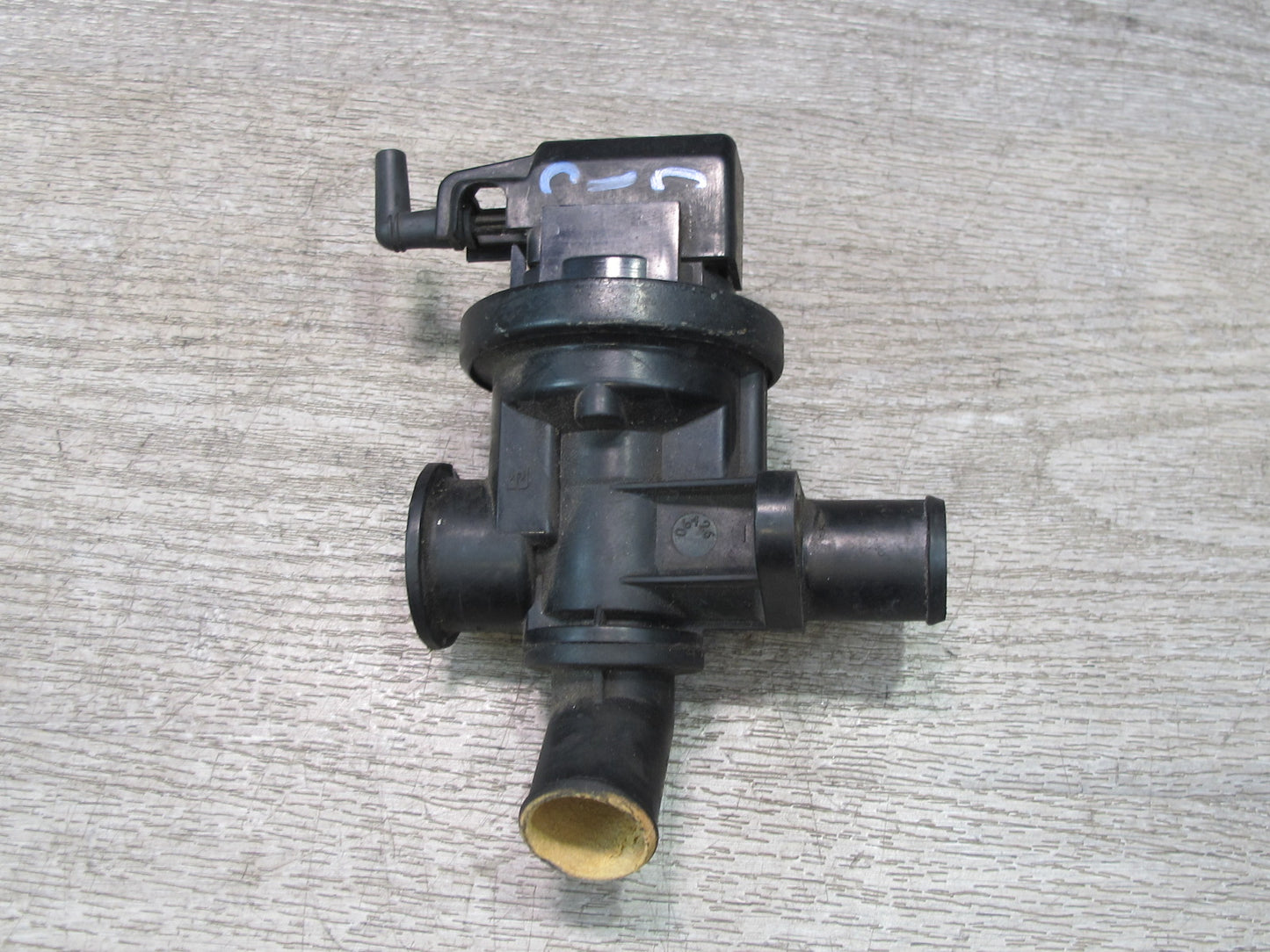 92-93 Chevrolet Corvette C4 Secondary Smog Air Injection Pump OEM
