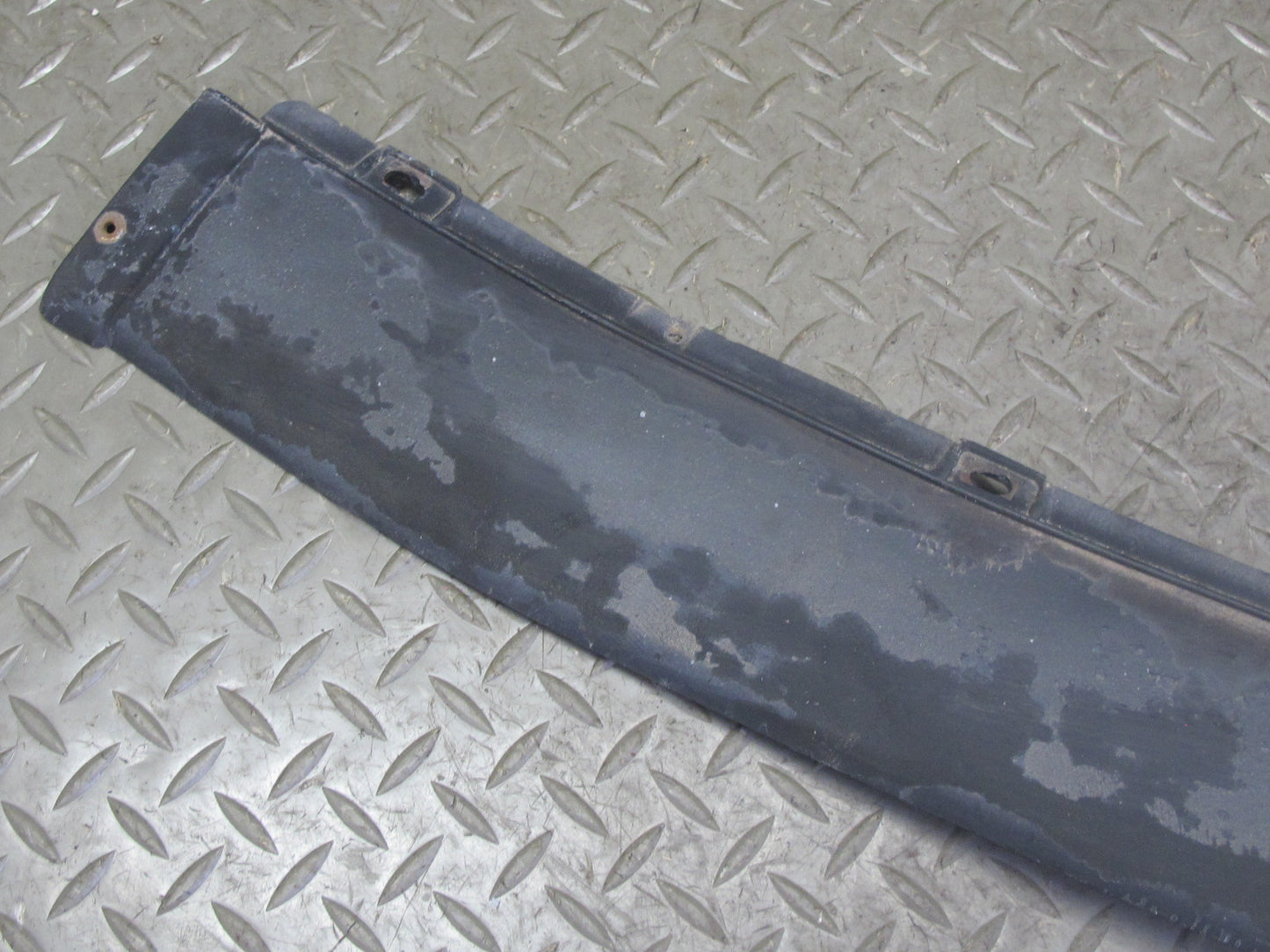 84-86 BMW E30 318i 325e Left & Right Front Bumper Side Trim Cover Panel Set OEM