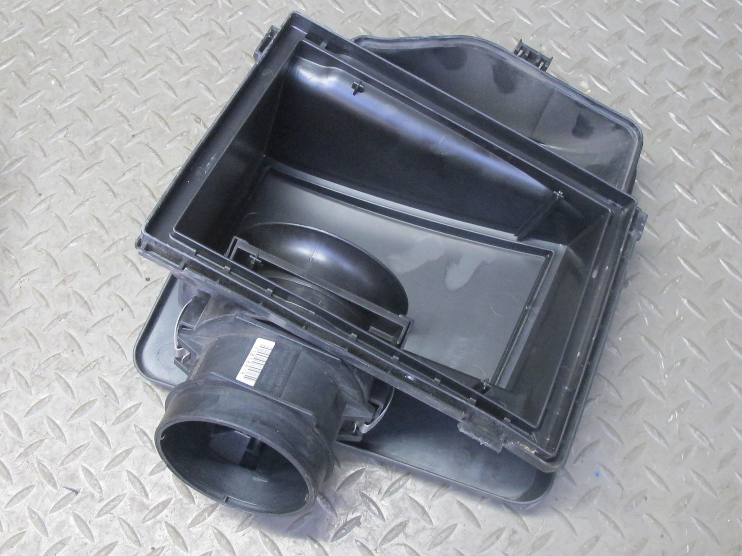 01-02 BMW E46 330i 330ci M54 Air Intake Cleaner Filter Box w MAF Sensor OEM