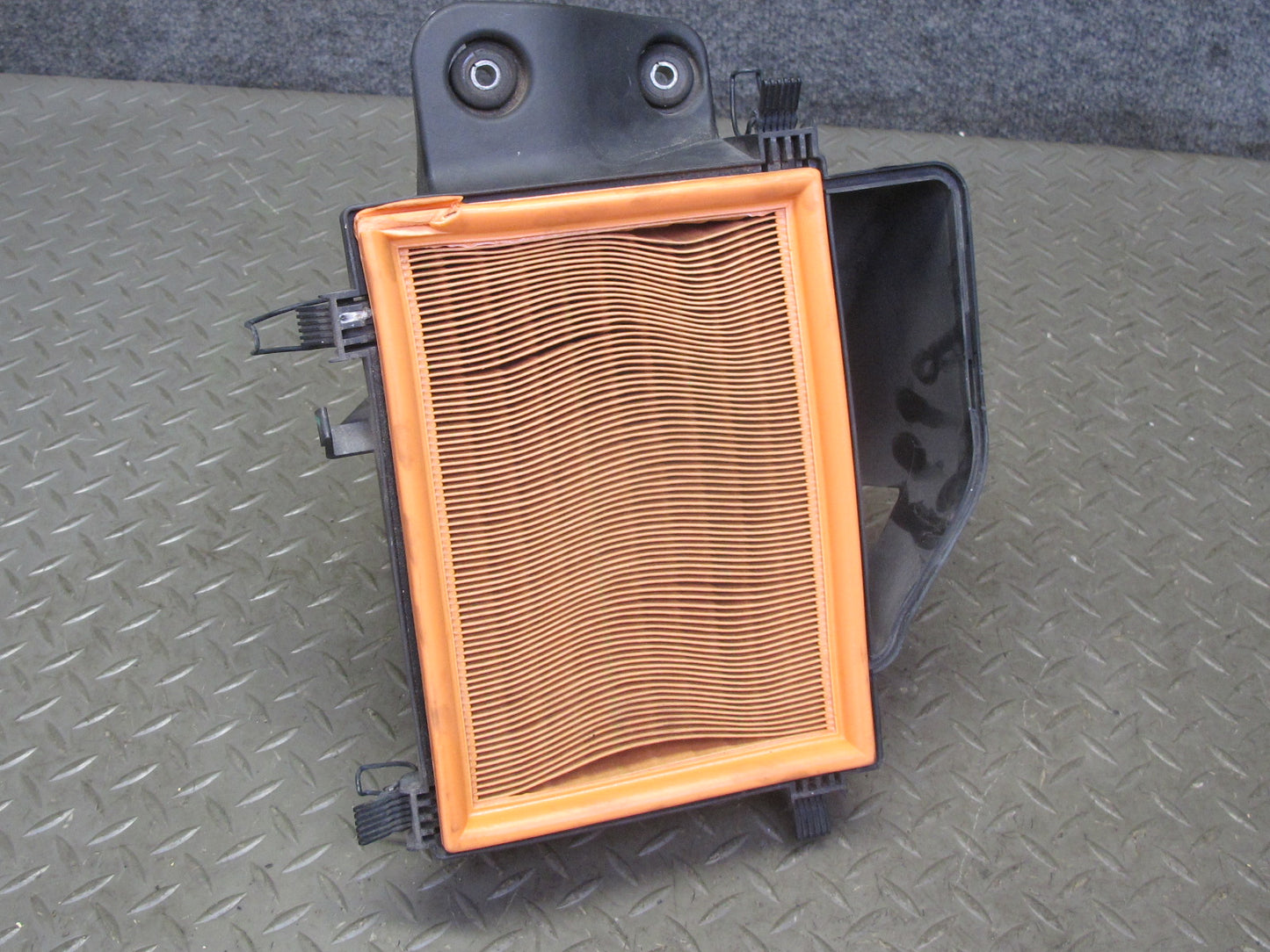 01-02 BMW E46 330i 330ci M54 Air Intake Cleaner Filter Box w MAF Sensor OEM